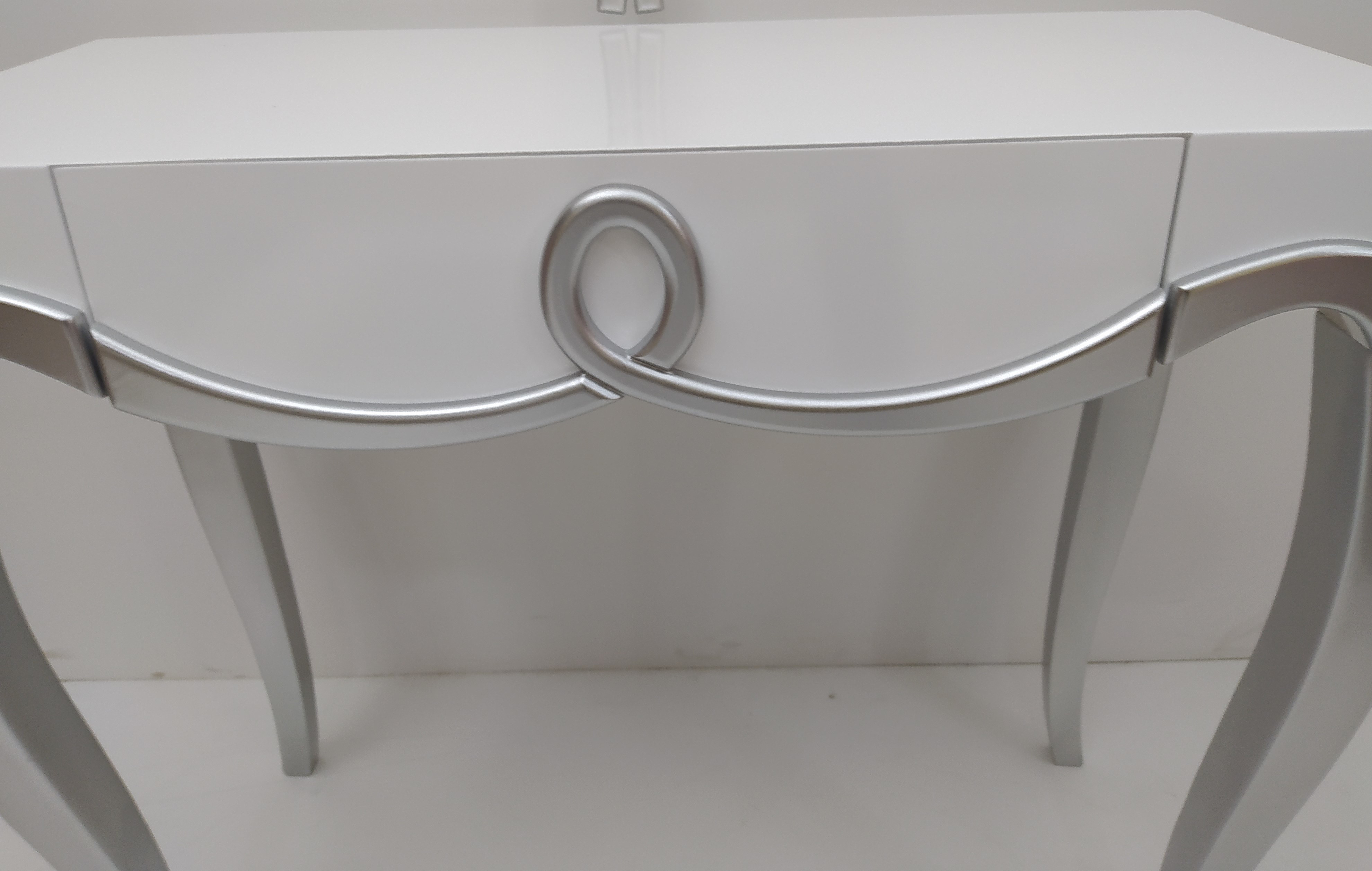 Dresuar 12453 CNC KABARTMA Kayın Aslan Ayak MDF tabla ayna Parlak