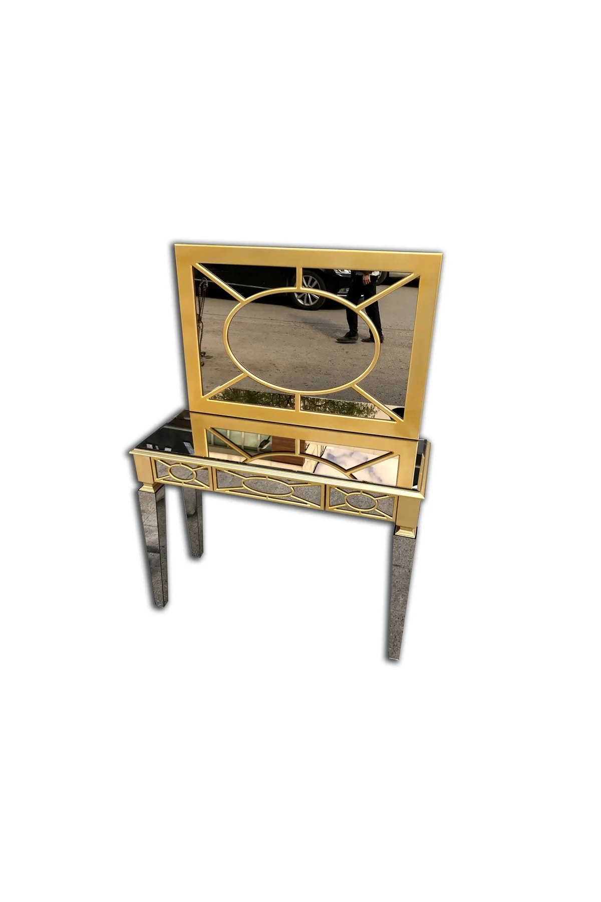 Dresuar 13718 MOTİFLİ Ayna Kaplama MODEL Parlak Gold Renk Kayın torna Çekm Elyapı Dresuar 13718 MOTİFLİ Ayna Kaplama MODEL Parlak Gold Renk Kayın torna Çekm Elyapı - Görsel 2