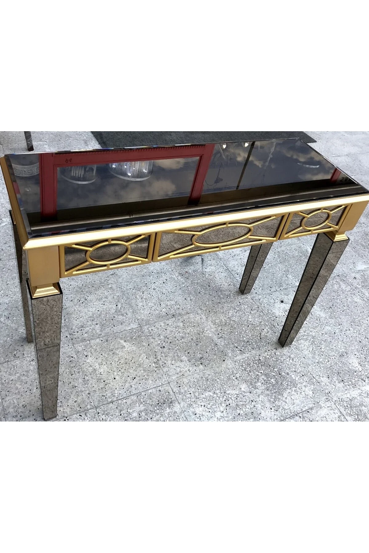 Dresuar 13719 MOTİFLİ Ayna Kaplamalı MODEL Parlak Gold Renk Kayın Çekm El yapım Dresuar 13719 MOTİFLİ Ayna Kaplamalı MODEL Parlak Gold Renk Kayın Çekm El yapım - Görsel 3