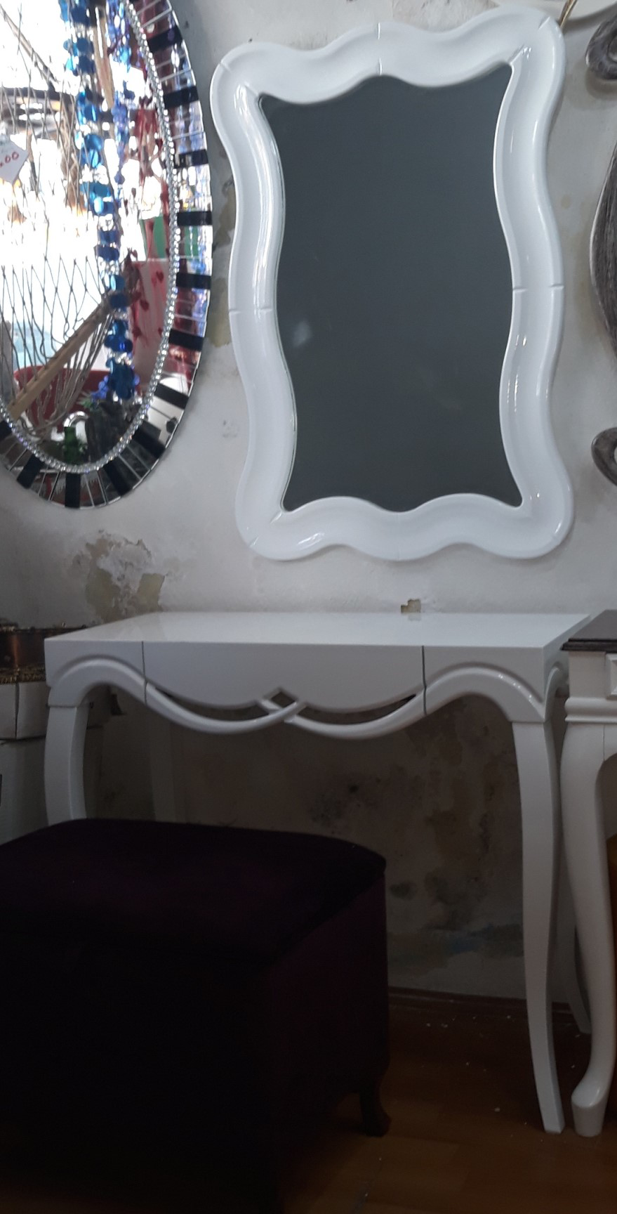 Dresuar 17646 CNC Kabartma Dalga Ayna çerçev Kayın Aslan ayak Par