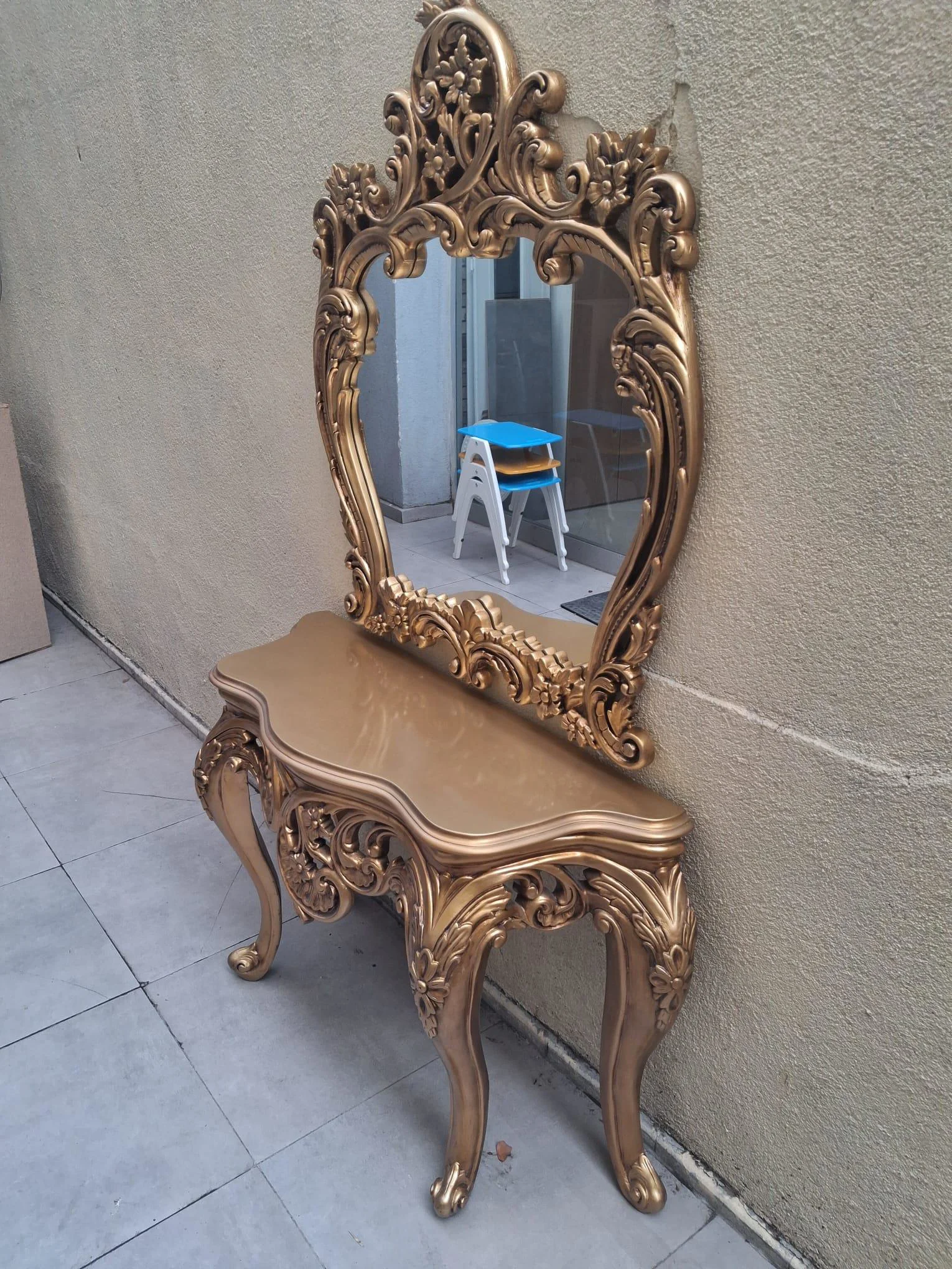 Dresuar 19576 ŞAH Altın Renk Boya POLYESTER DÖKÜM Aslan Ayak El O
