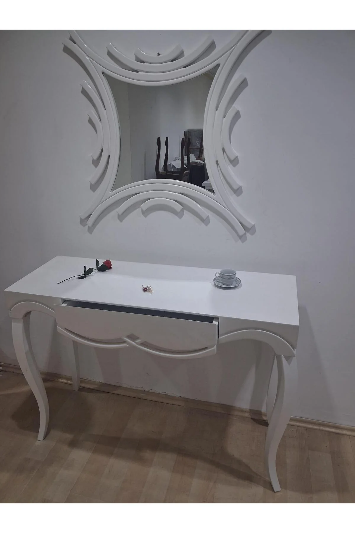 Dresuar 90628 CNC Çökertme Model Cnc Ayna Lake Beyaz Tabla Kayn Aslan Ayak - Görsel 8