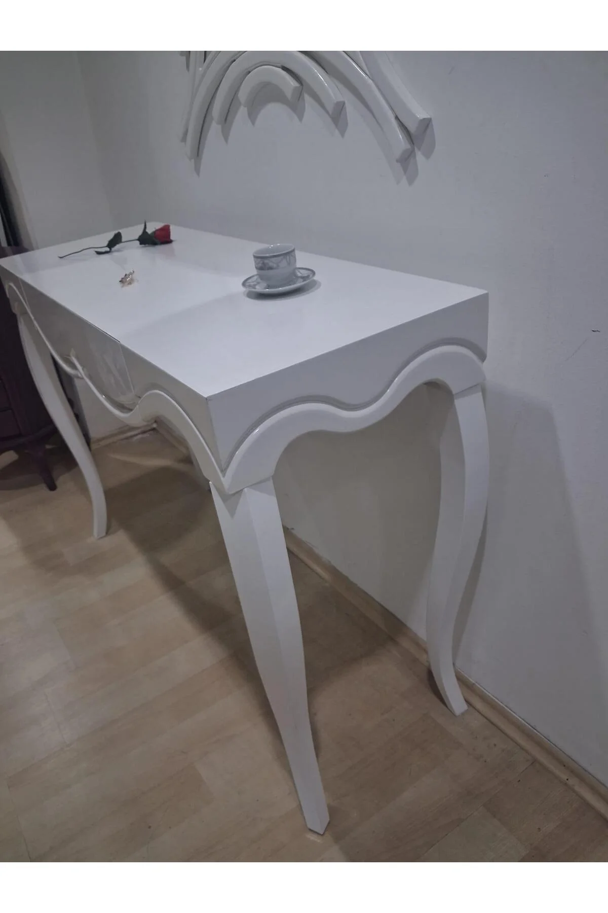 Dresuar 90628 CNC Çökertme Model Cnc Ayna Lake Beyaz Tabla Kayn Aslan Ayak - Görsel 5