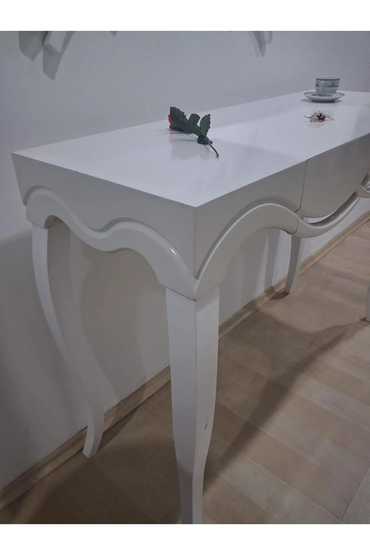 Dresuar 90628 CNC Çökertme Model Cnc Ayna Lake Beyaz Tabla Kayn Aslan Ayak - Görsel 2