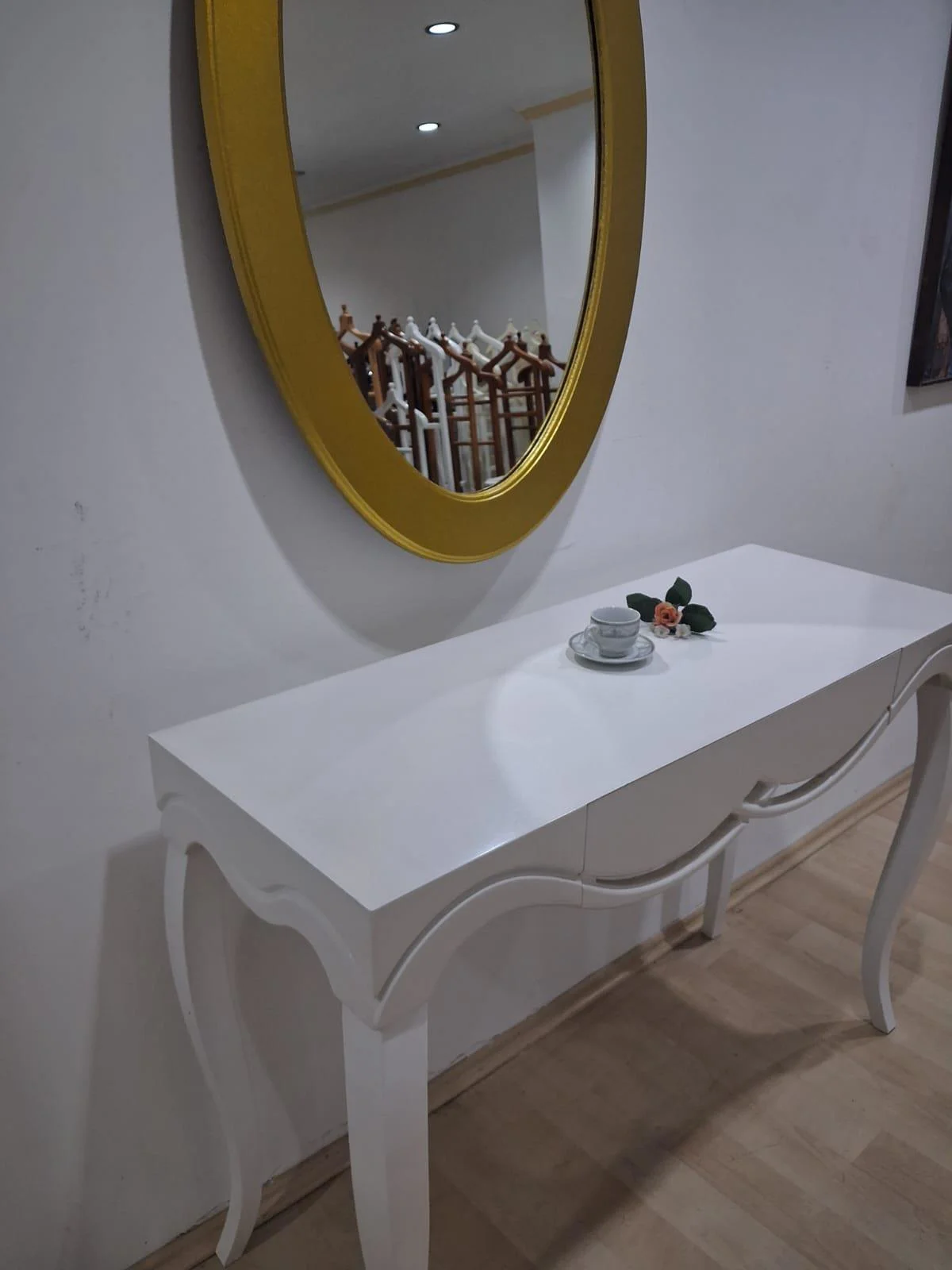 Dresuar Cnc Çökertme 90671 Model Oval Gold Renk Ayna Lake Beyaz T