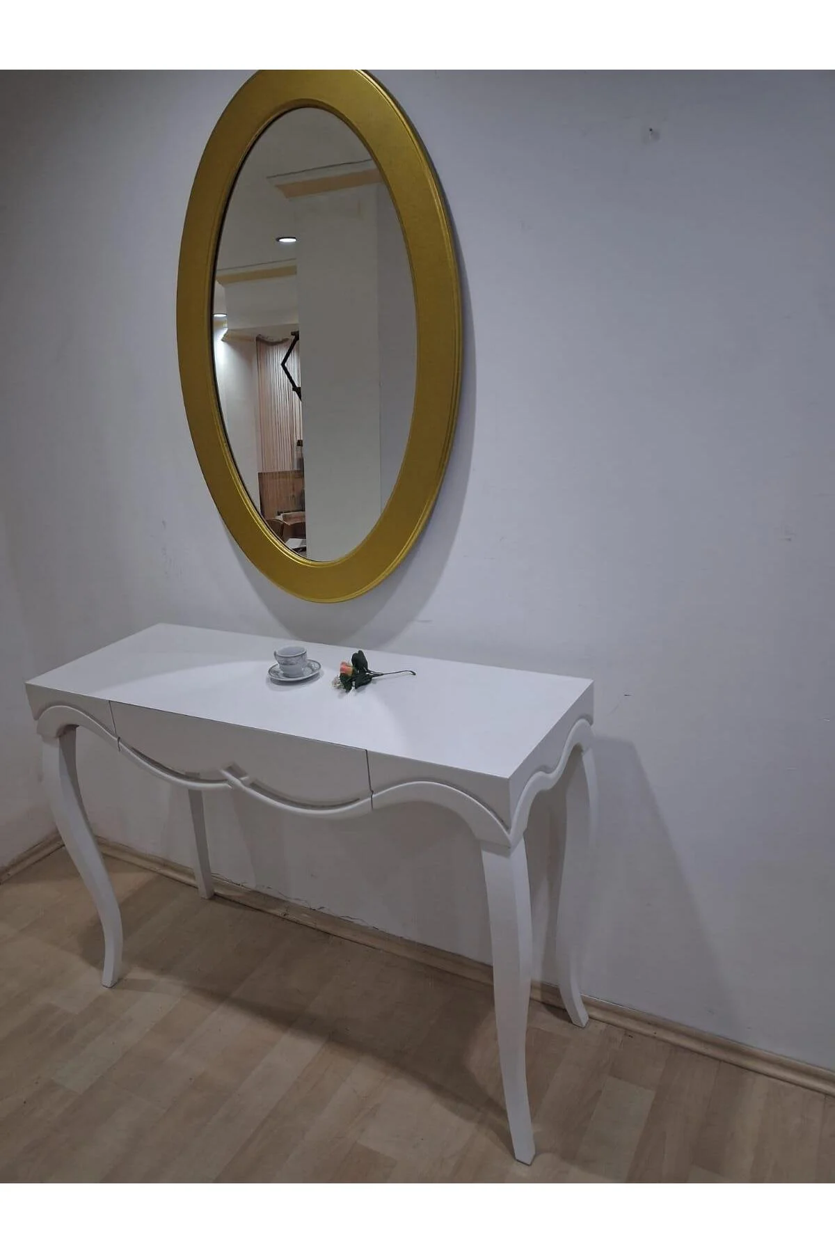 Dresuar Cnc Çökertme 90671 Model Oval Gold Renk Ayna Lake Beyaz Tabla Kayn Aslan Ayak Dresuar Cnc Çökertme 90671 Model Oval Gold Renk Ayna Lake Beyaz Tabla Kayn Aslan Ayak - Görsel 2