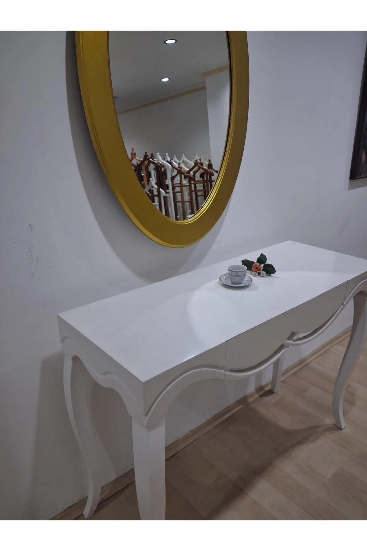 Dresuar Cnc Çökertme 90671 Model Oval Gold Renk Ayna Lake Beyaz Tabla Kayn Aslan Ayak Dresuar Cnc Çökertme 90671 Model Oval Gold Renk Ayna Lake Beyaz Tabla Kayn Aslan Ayak - Görsel 6