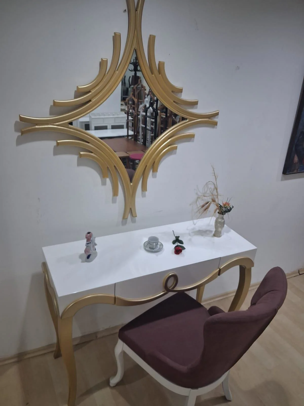 Dresuar Cnc Kabartma 90663 Model Aynalı Gökyüzü Sandalye Ayak Par