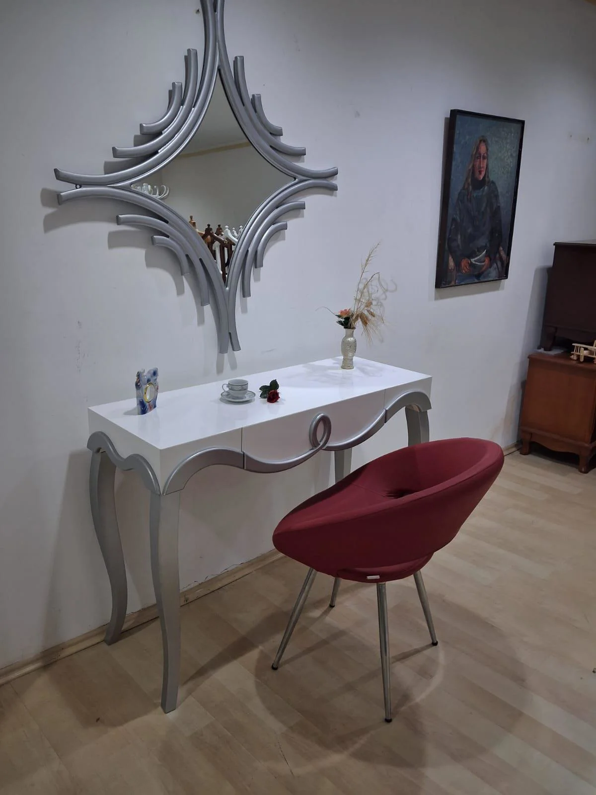 Dresuar Cnc Kabartma 90666 Model Aynalı Tombik Sandalye Ayak Parl