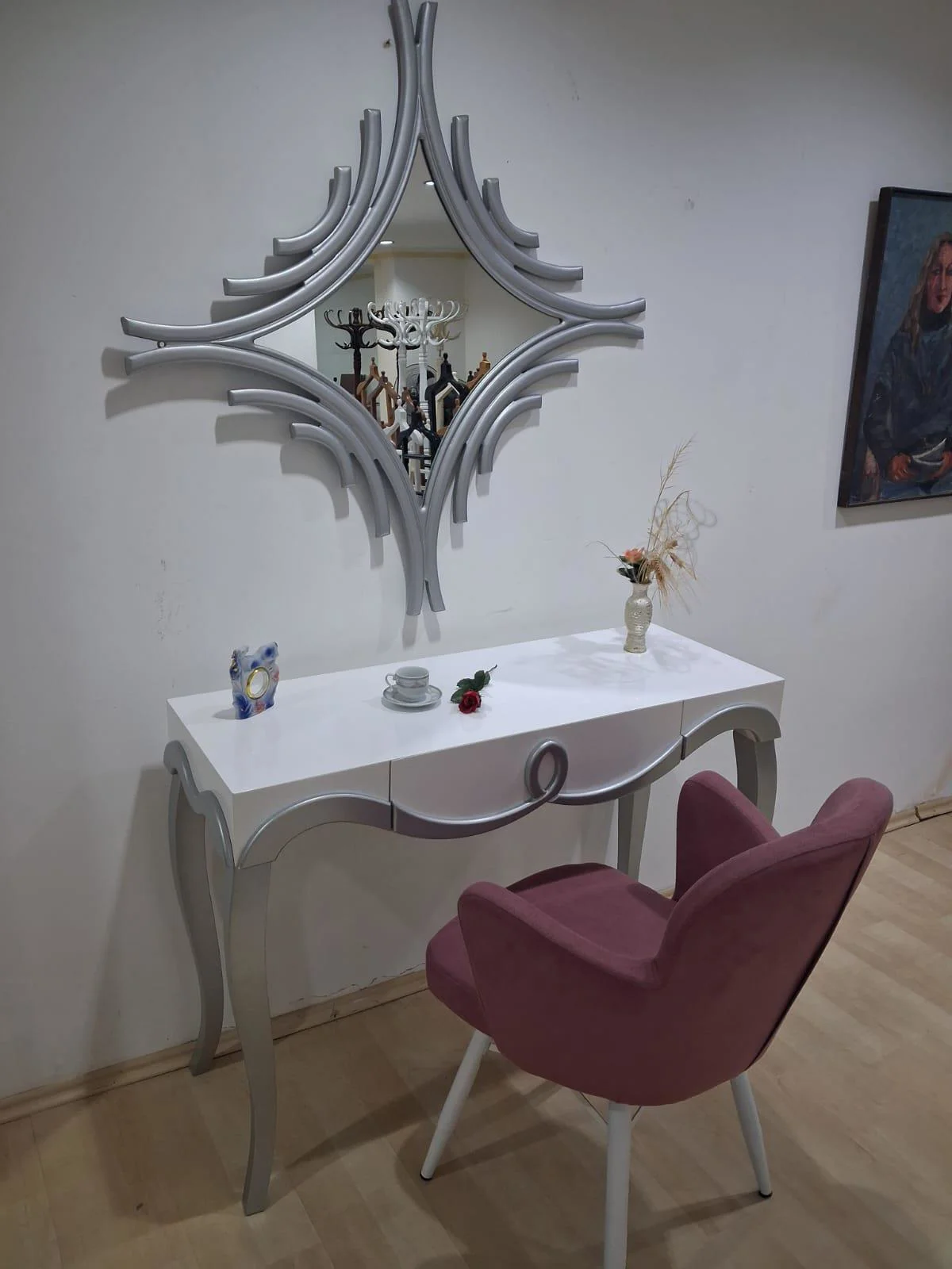 Dresuar Cnc Kabartma 90665 Model Aynalı Kelebek Sandalye Ayak Par