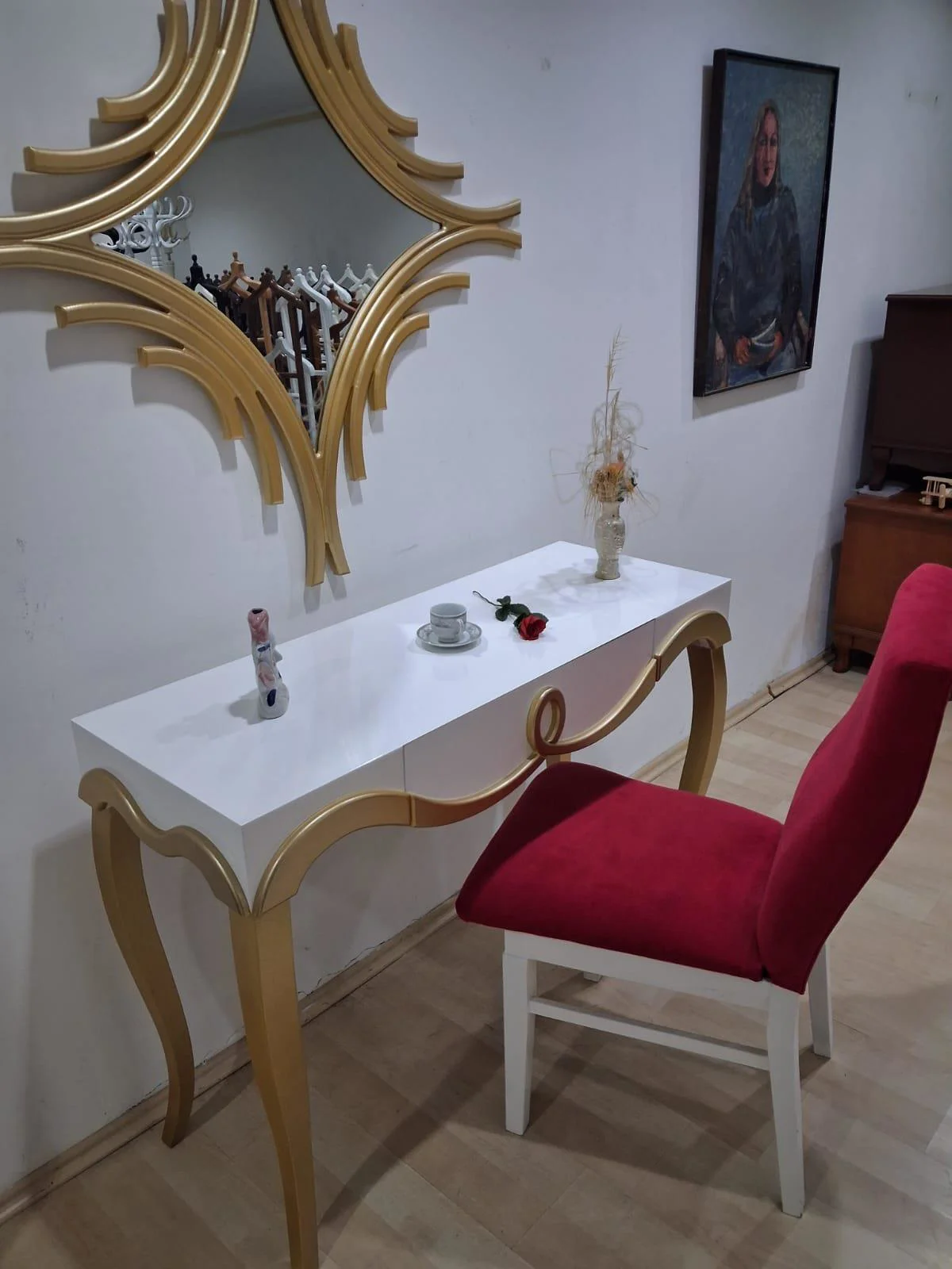 Dresuar Cnc Kabartma 90661 Model Ayna Ahşap Sandalye Ayak Parlak 