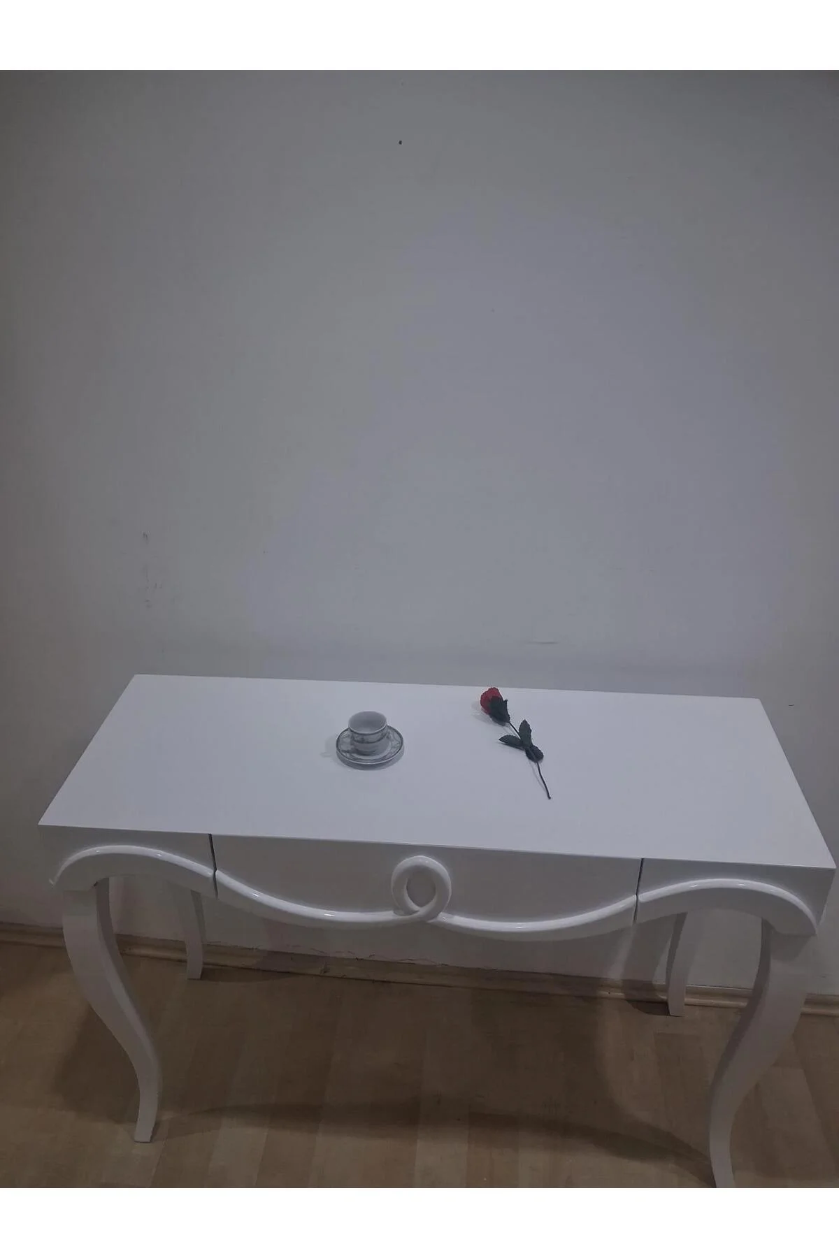 Dresuar Cnc Kabartma 90680 Model Kayın Ağacı Aslan Lükens Ayak Parlak Beyaz - Görsel 8