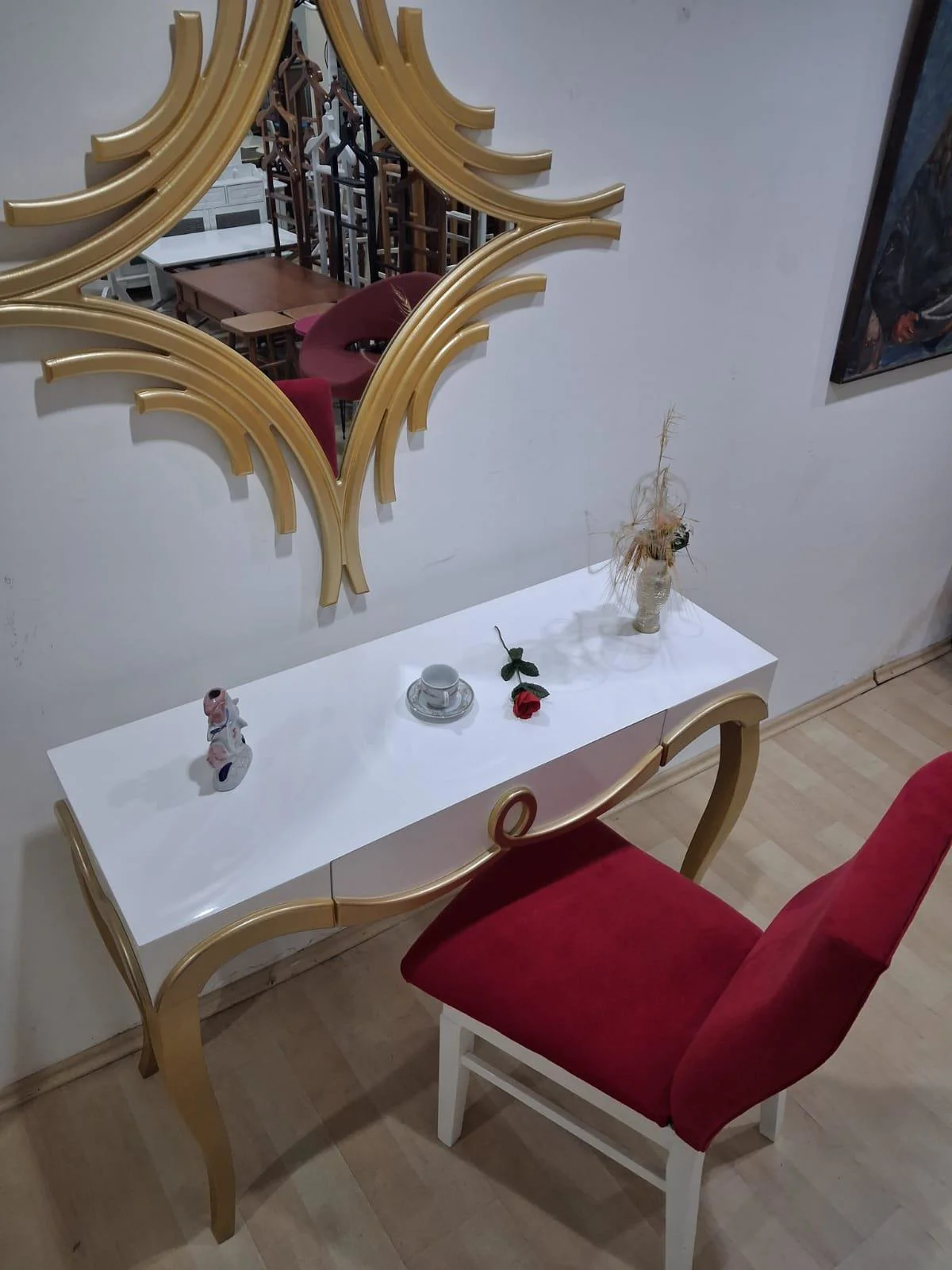 Dresuar Cnc Kabartma 90661 Model Ayna Ahşap Sandalye Ayak Parlak 