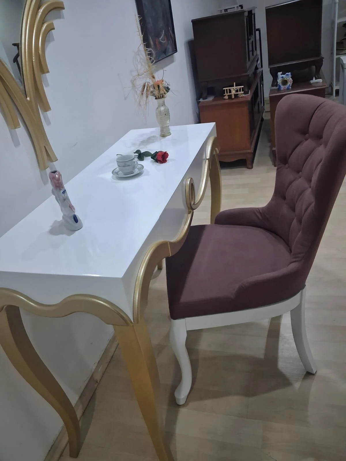 Dresuar Cnc Kabartma 90663 Model Aynalı Gökyüzü Sandalye Ayak Par