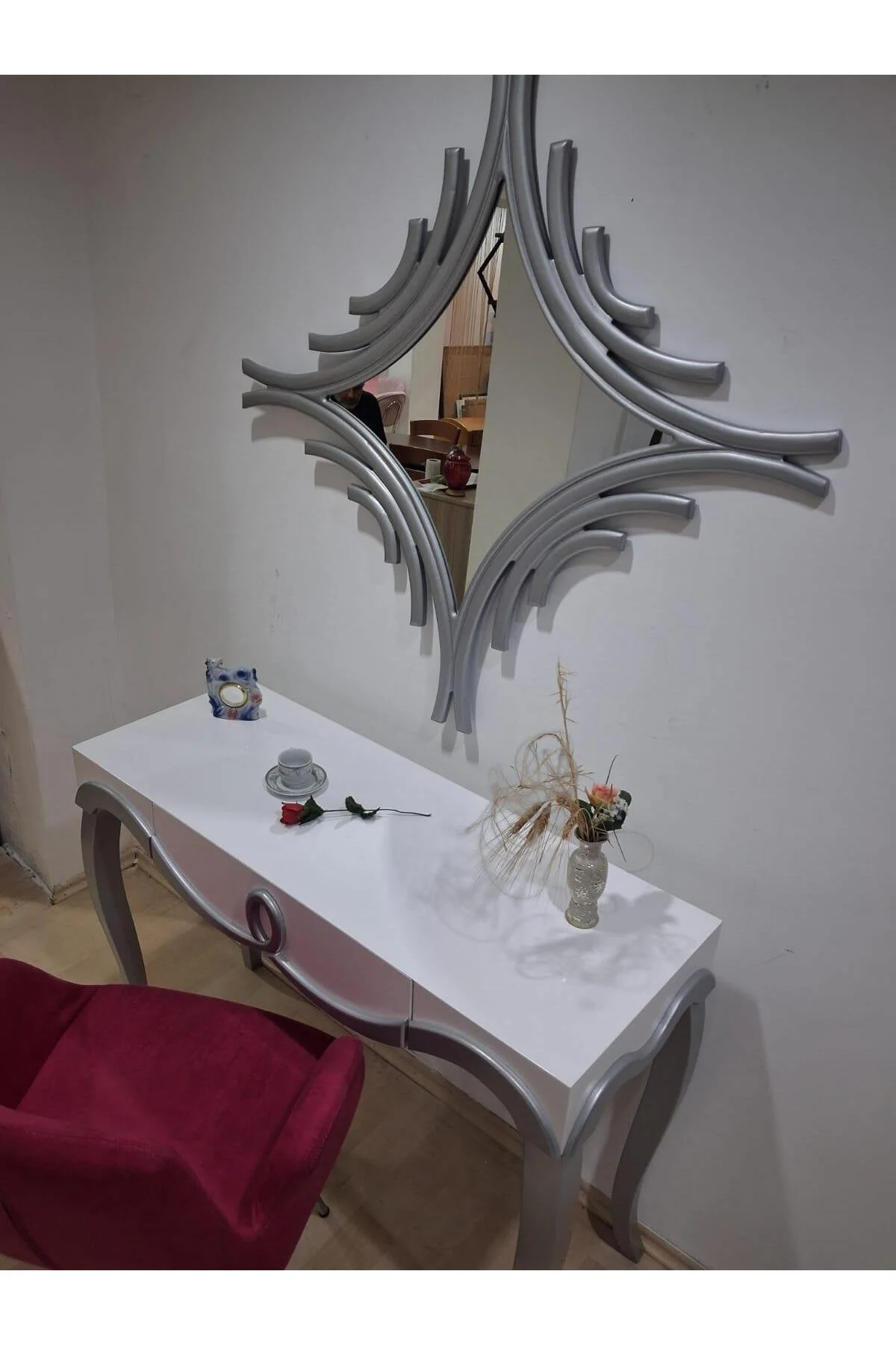 Dresuar Cnc Kabartma 90669 Aynalı model Kelebek Sandalye Ayak Parlak Beyaz Gri Dresuar Cnc Kabartma 90669 Aynalı model Kelebek Sandalye Ayak Parlak Beyaz Gri - Görsel 7