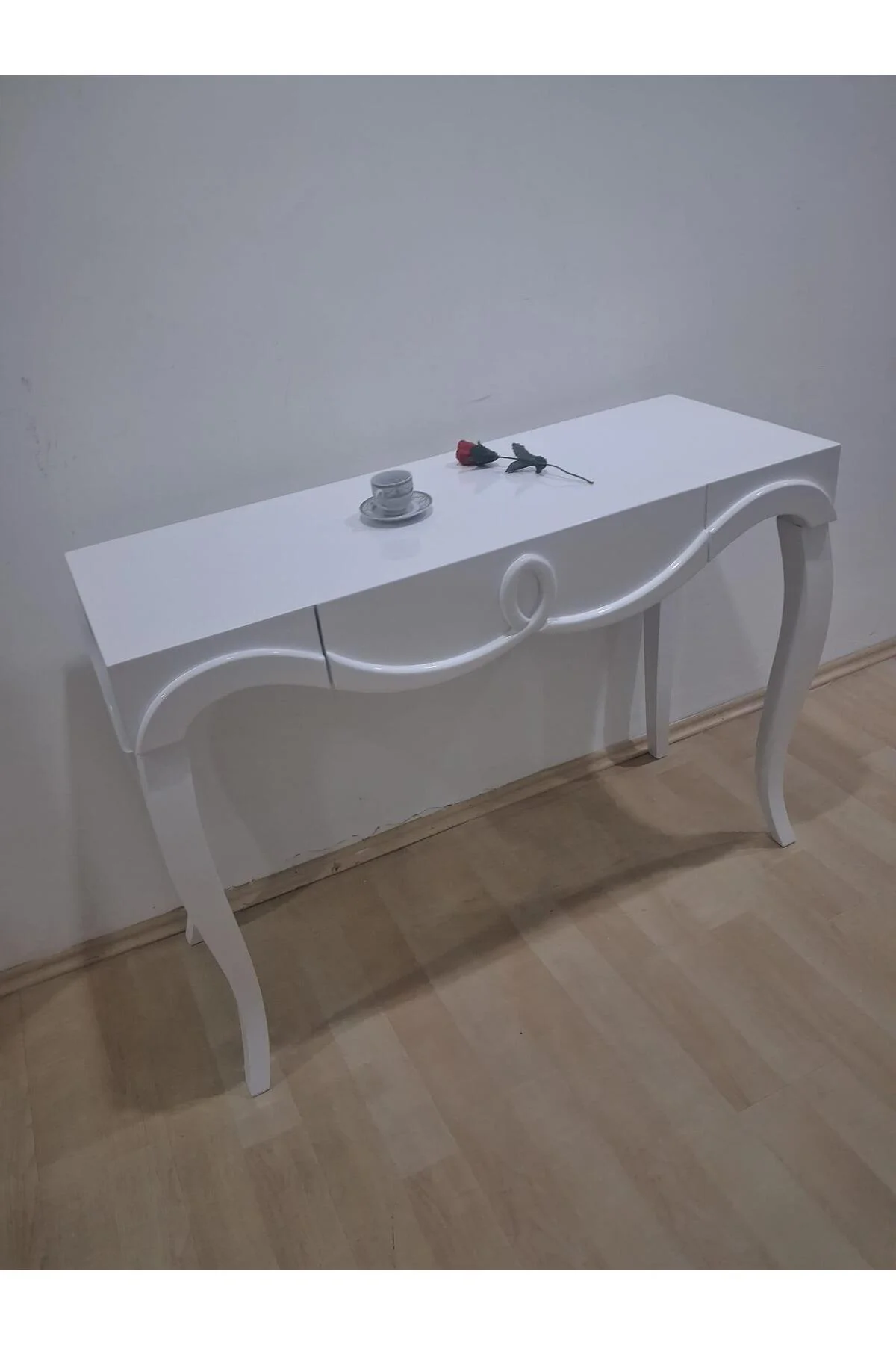 Dresuar Cnc Kabartma 90680 Model Kayın Ağacı Aslan Lükens Ayak Parlak Beyaz - Görsel 3