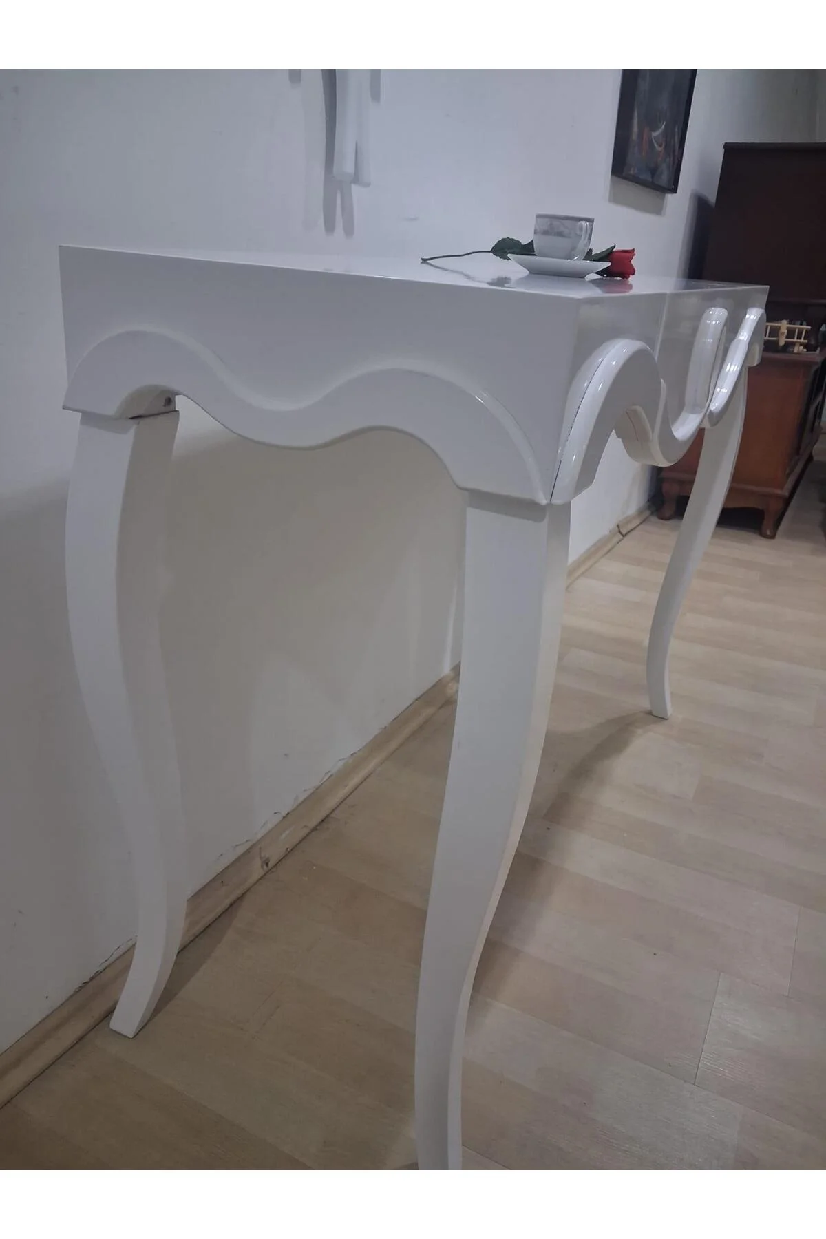 Dresuar Cnc Kabartma 90681 Model Kayın Aslan Ayak Mdf Tabla Parlak Lake Beyaz - Görsel 4