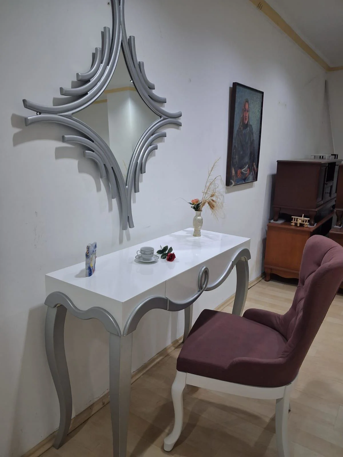 Dresuar Cnc Kabartma 90664 Model Aynalı Gökyüzü Sandalye Ayak Par