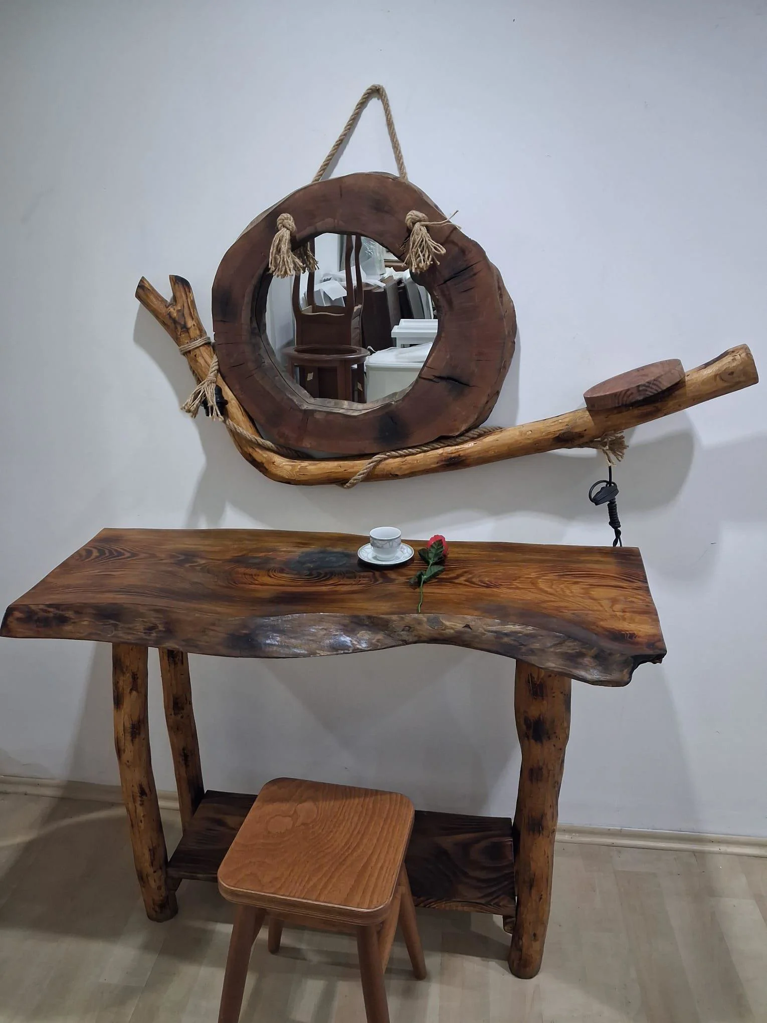 Dresuar Lambader 90649 Kuru Zeytin Ağaçtan Üretilmiş Fırınlanmış 