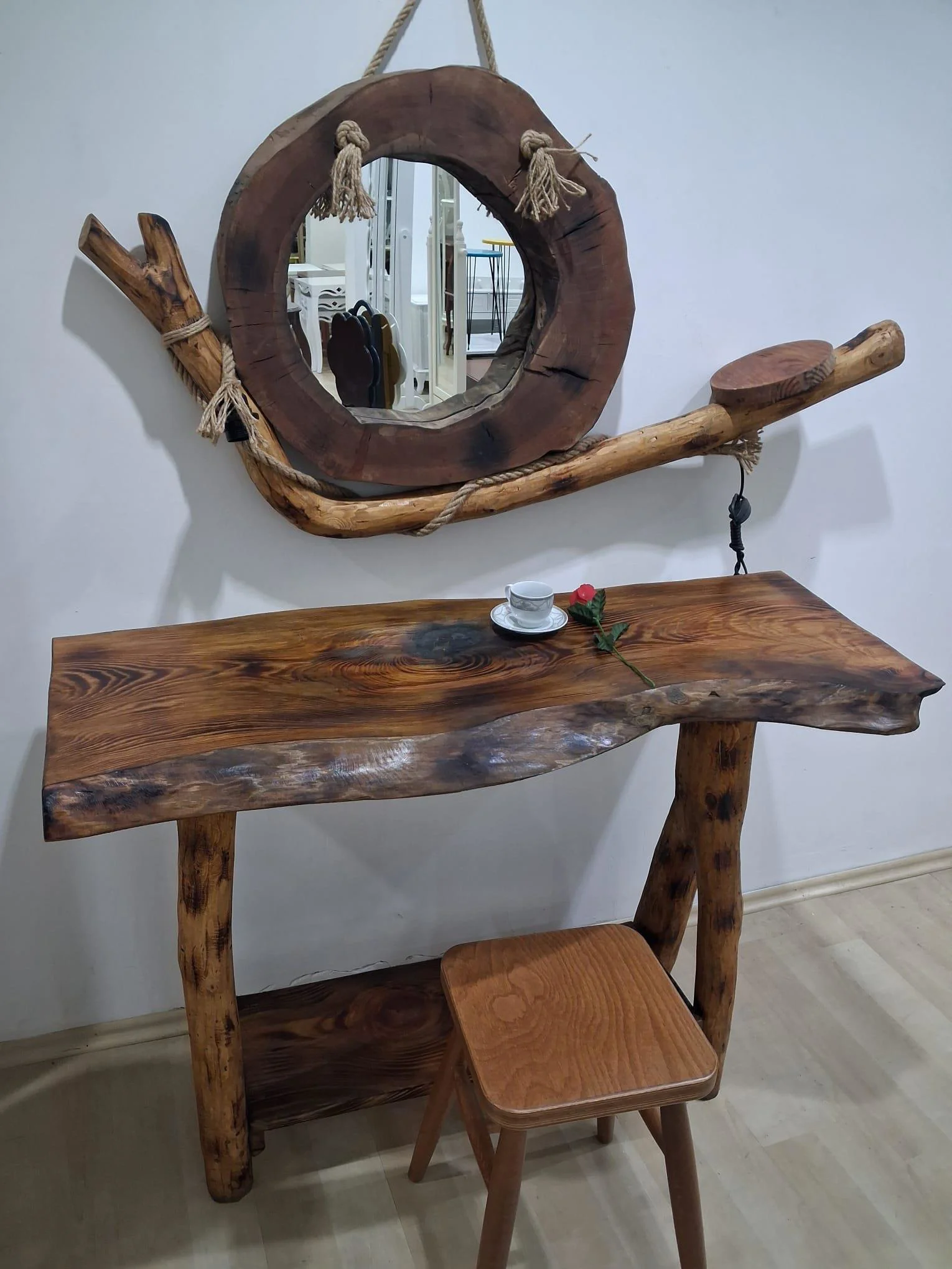 Dresuar Lambader 90649 Kuru Zeytin Ağaçtan Üretilmiş Fırınlanmış 