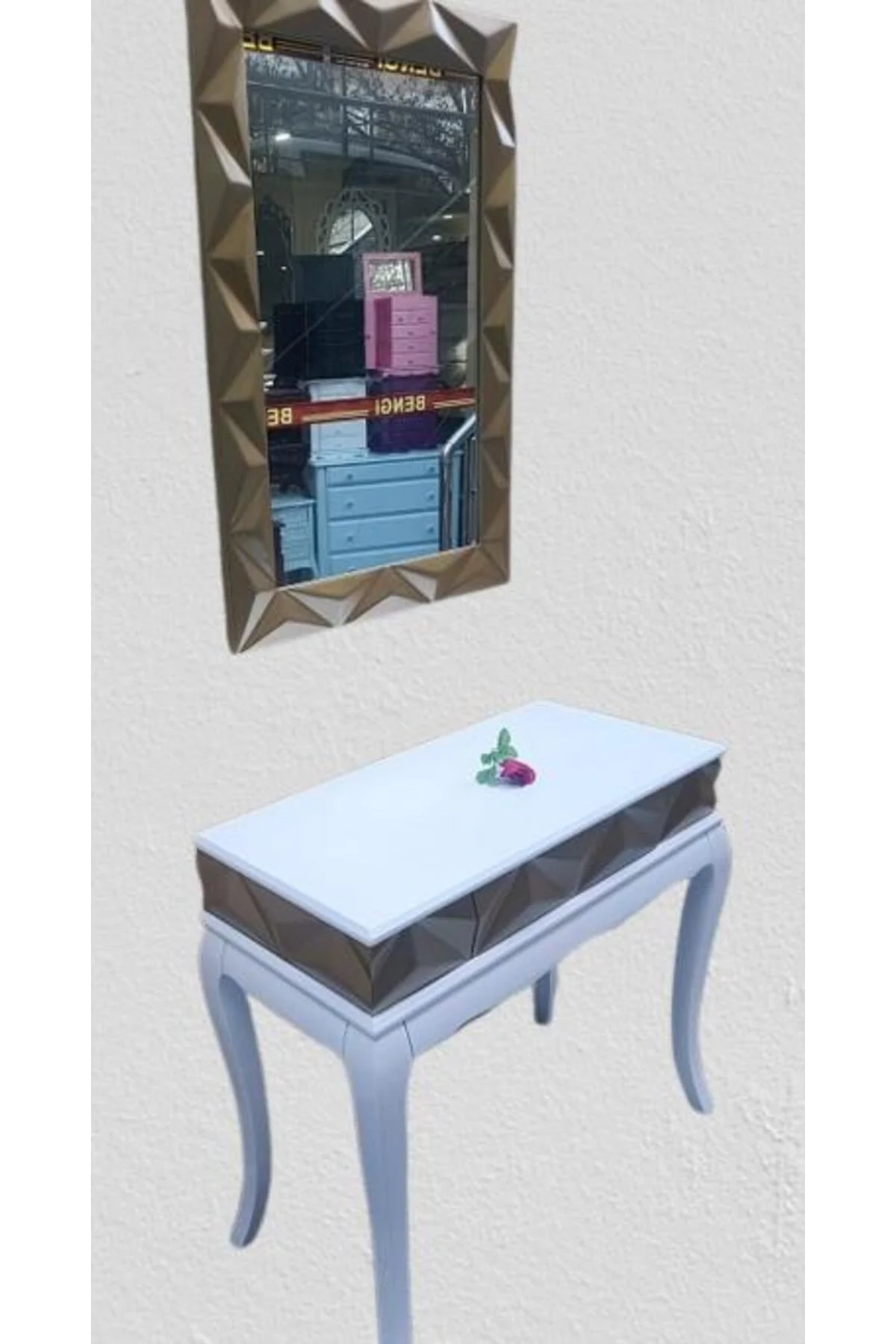 Dresuar Piramit MODEL90519 Kayın Lükens Ayak MDF Tabla Ve Ayna Gold Beyaz ElYapım - Görsel 2