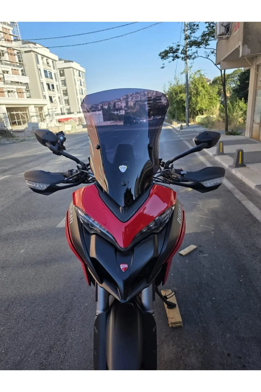 Ducati Multistrada V2 Ön Cam 2022-2025 Model 60cm Siyah Renkli 4m
