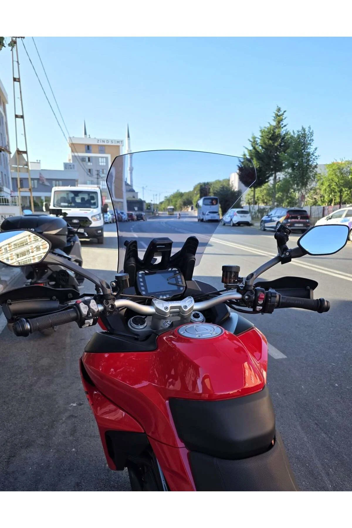 Ducati Multistrada V2 Ön Cam 2022-2026 Model 60cm Füme Renkli 4mm