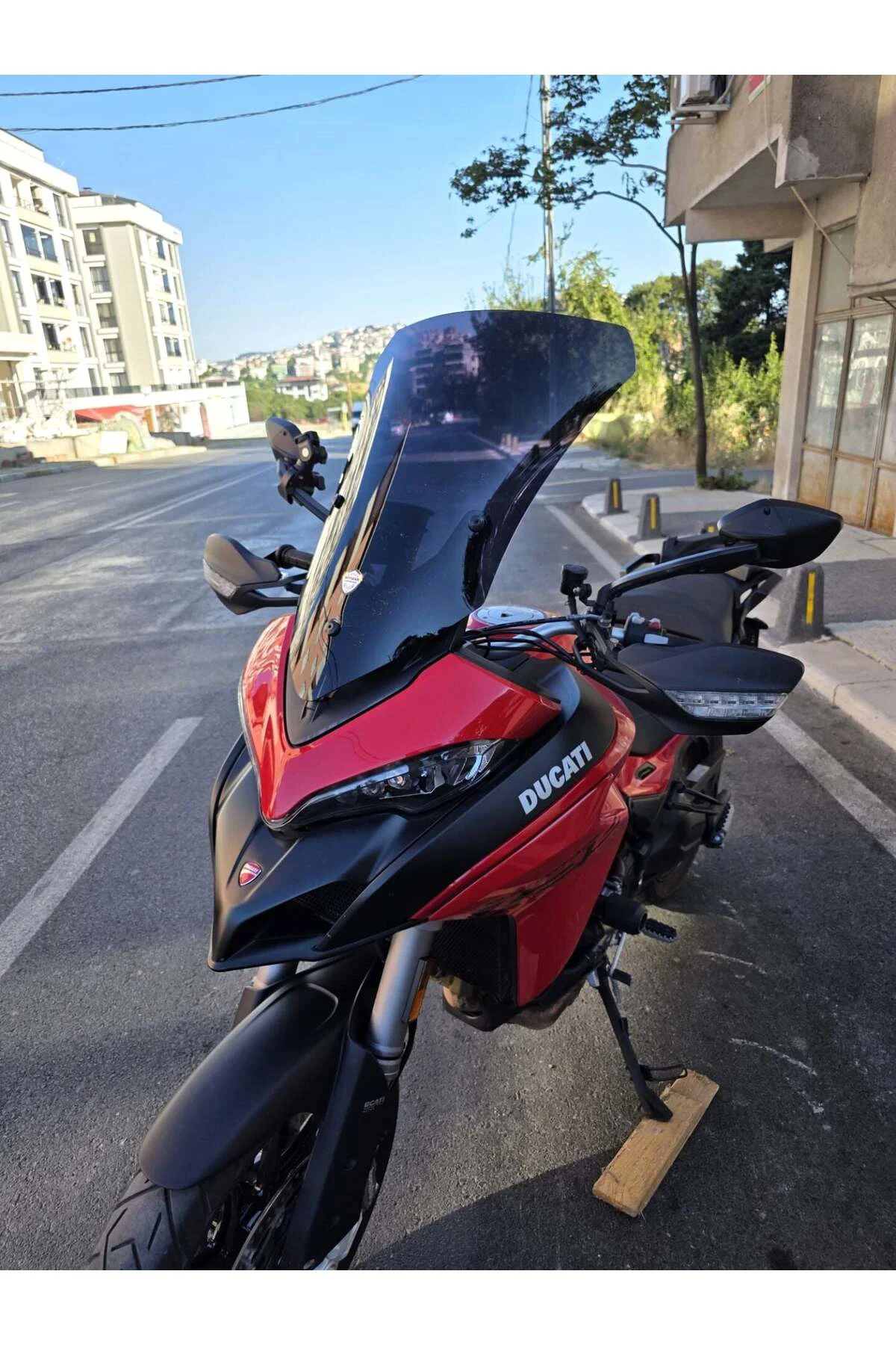 Ducati Multistrada V2 Ön Cam 2022-2026 Model 60cm Siyah Renkli 4m