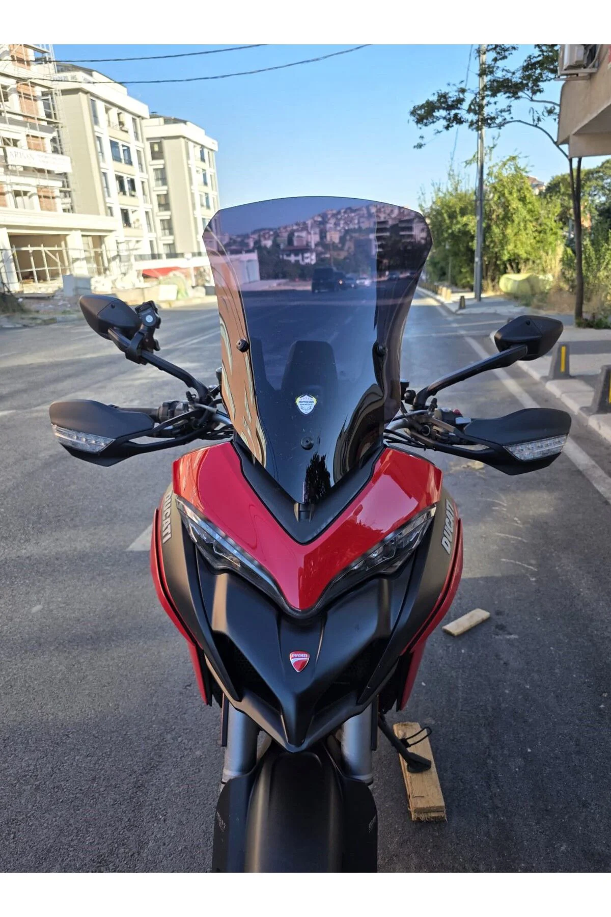 Ducati Multistrada V2 Ön Cam 2022-2026 Model 60cm Siyah Renkli 4m
