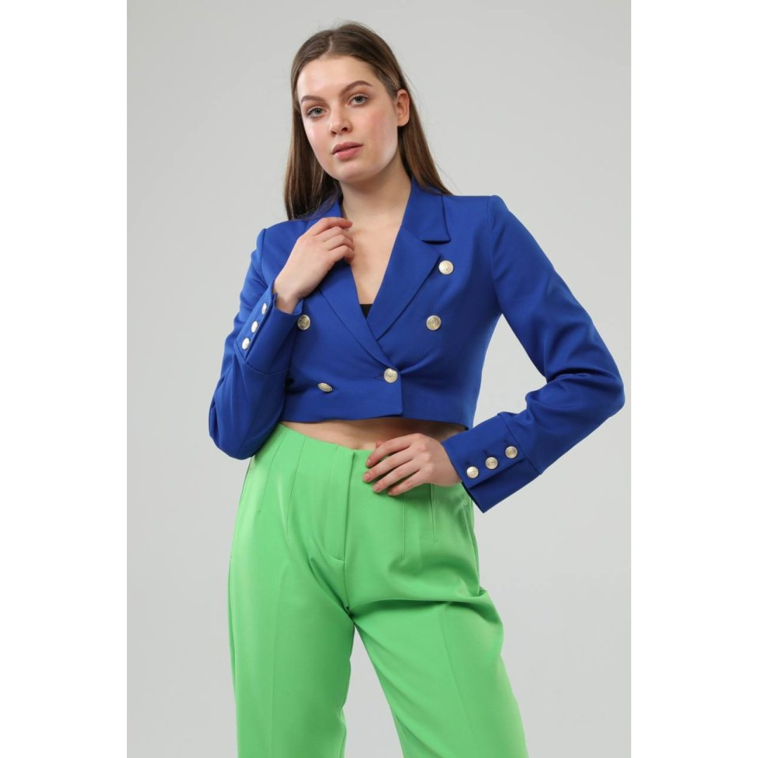 Düğmeli̇ Crop Ceket