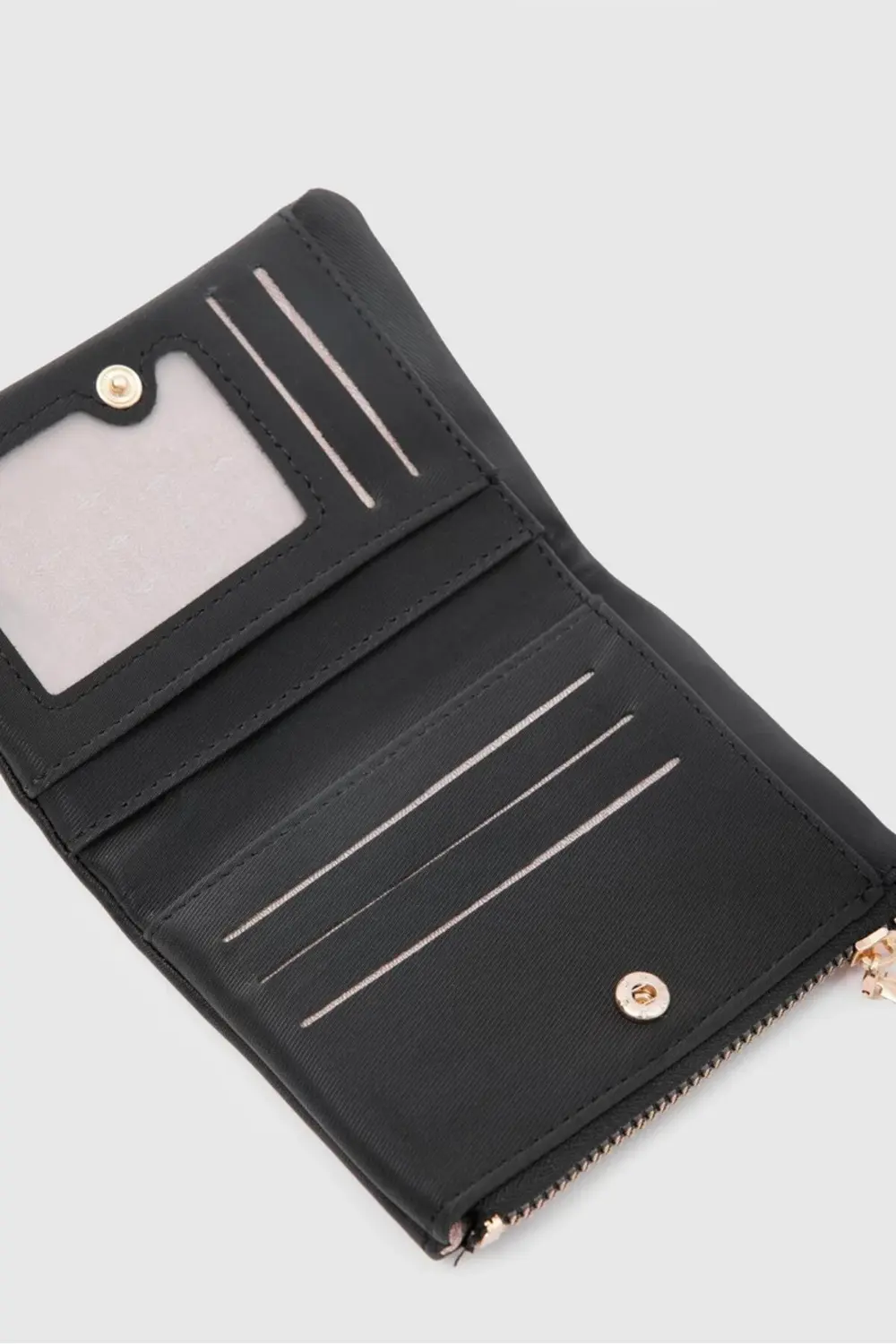 Düğmeli Kadın Cüzdan