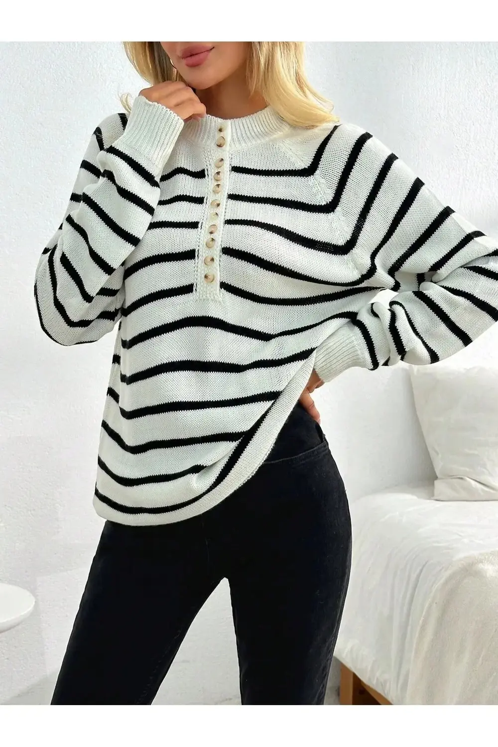 DÜĞMELİ YARIM BALIKÇI REGLAN KOL  KADIN TRİKO KAZAK