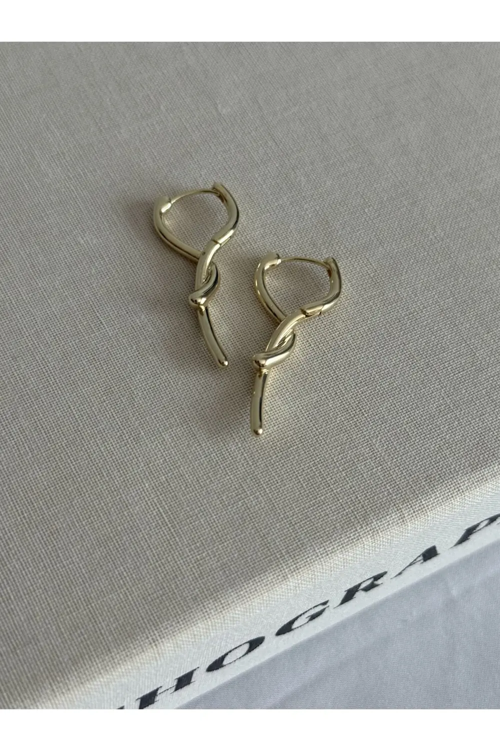 Atelier Emine Düğüm Model Küpe