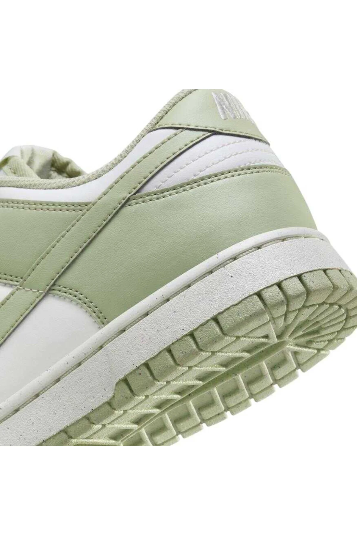 Dunk Low Next Nature HF5384-300
