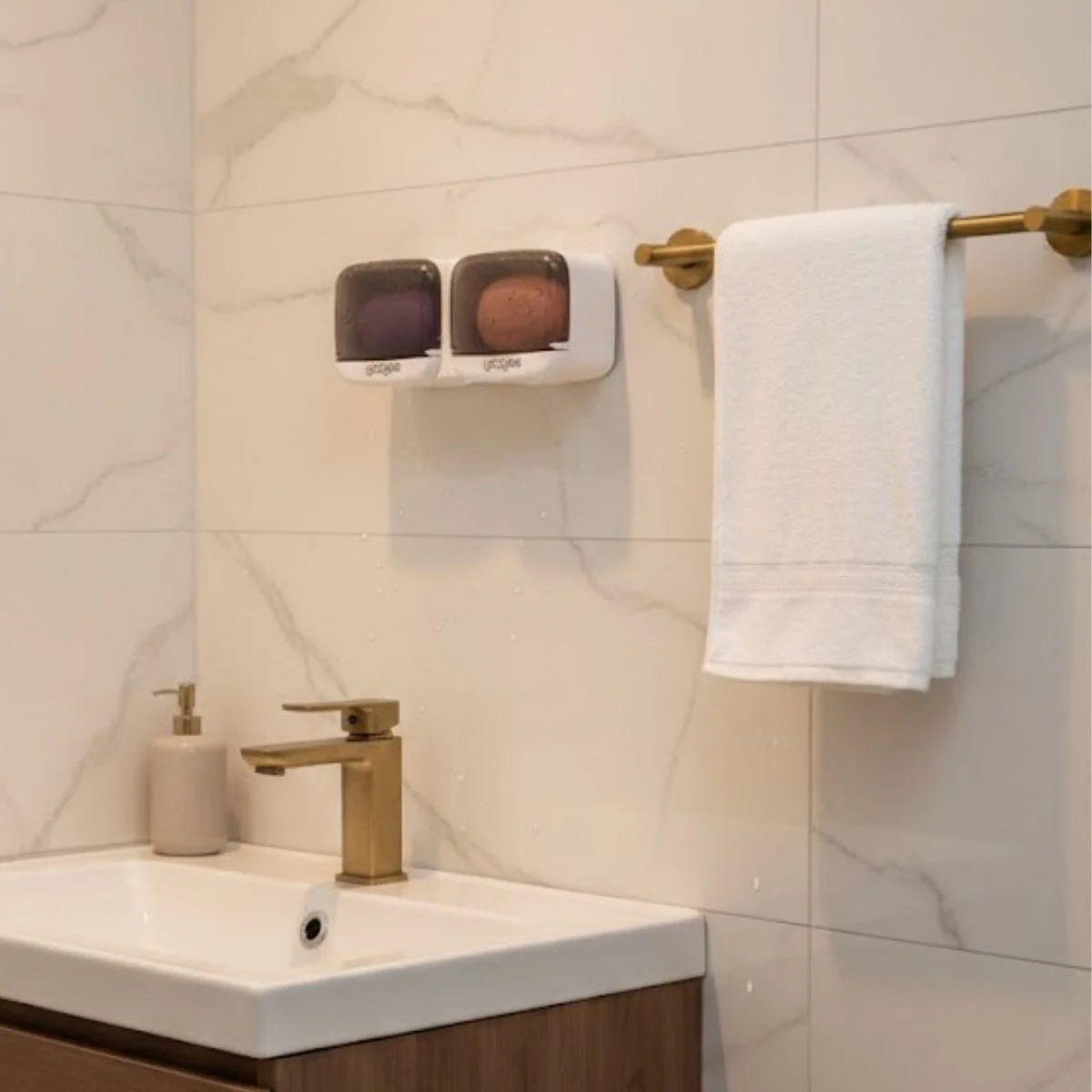 Duvara Monte İkili Kapaklı Plastik Katı Sabunluk Organizer – Banyo & Mutfak İçin Yapışkanlı Sabun Kutusu ve Düzenleyici Duvara Monte İkili Kapaklı Plastik Katı Sabunluk Organizer – Banyo & Mutfak İçin Yapışkanlı Sabun Kutusu ve Düzenleyici
