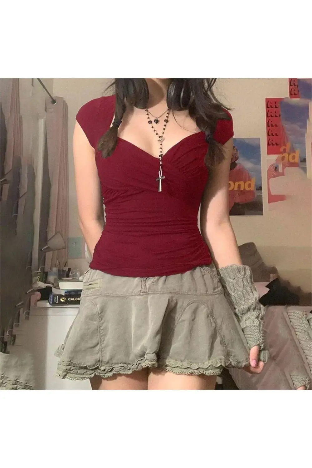 Düz Bordo Kalp Yaka Kısa Kol Kadın Bluz