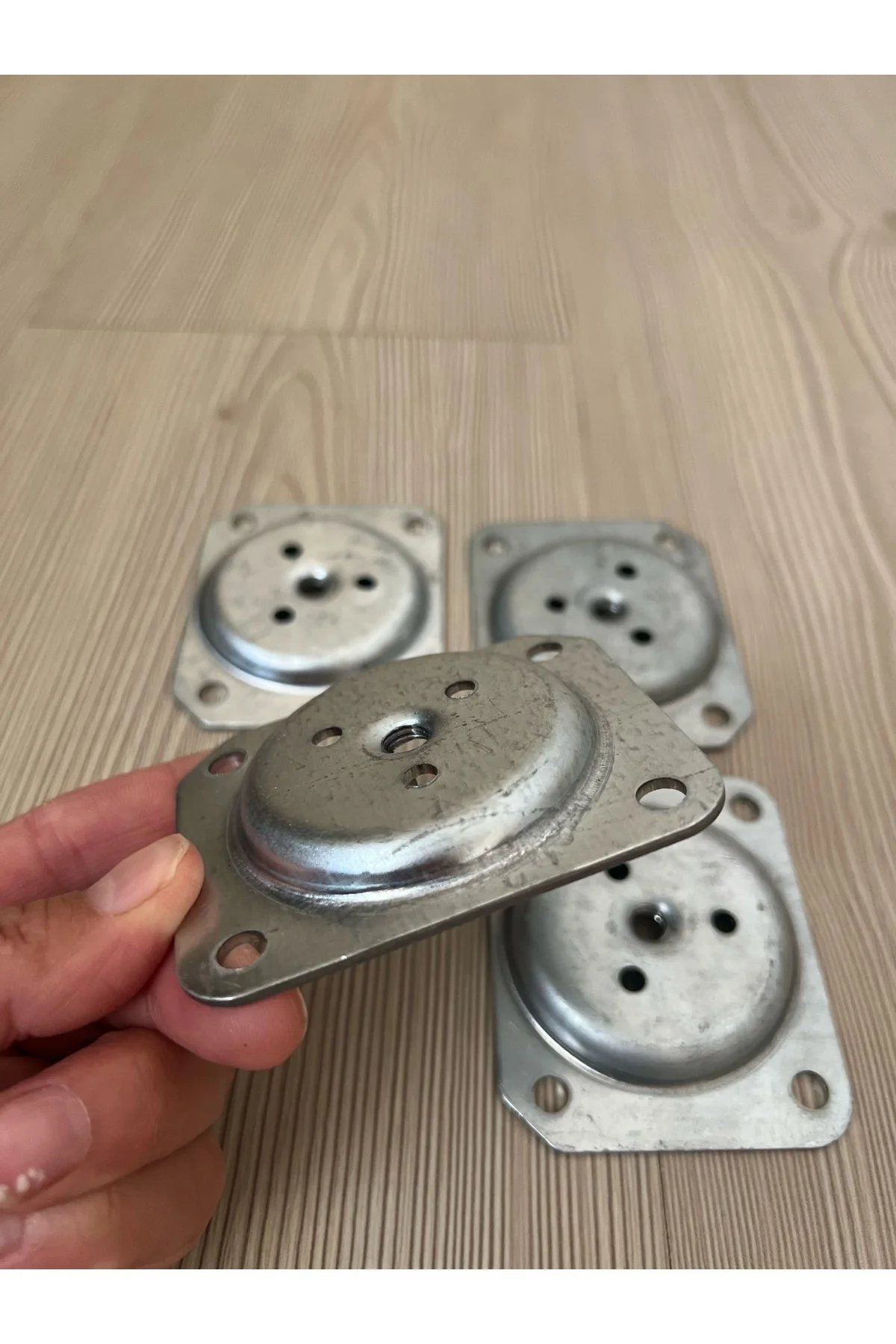 Düz Metal Bağlantı Aparatı (m8 Vida Girişli ) Masa , Sandalye, Sehpa, Mobilya Montaj 4 ADET FİYATIDIR Düz Metal Bağlantı Aparatı (m8 Vida Girişli ) Masa , Sandalye, Sehpa, Mobilya Montaj 4 ADET FİYATIDIR