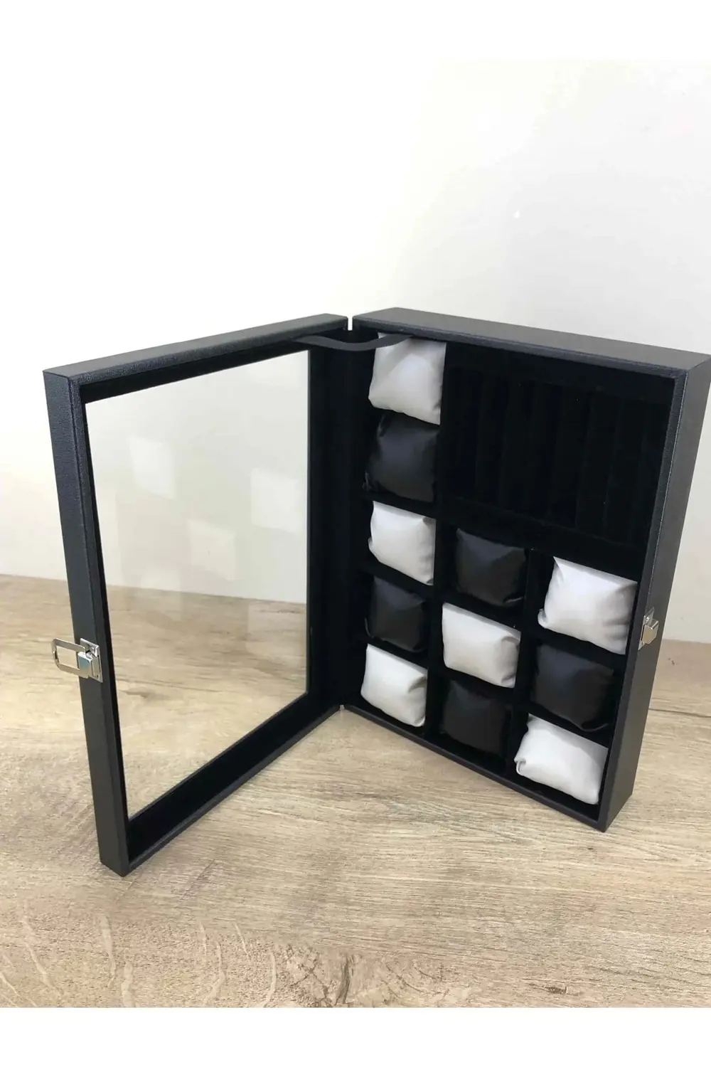 Düzeni Seven Bayanlara Özel Deri Kaplı Saat Takı Ziynet Kolye Düz