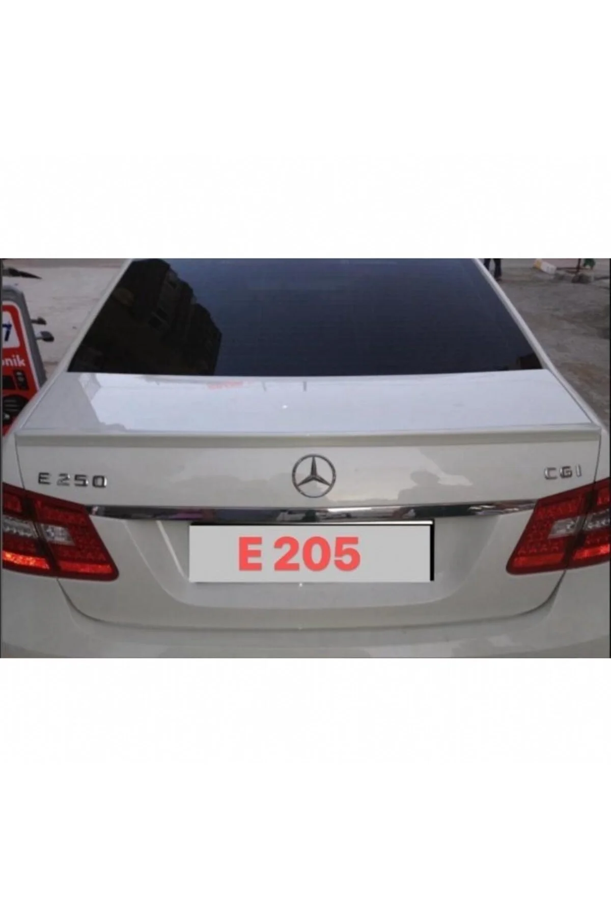 E 205 MODEL BOYALI PLASTİK SPOİLER
