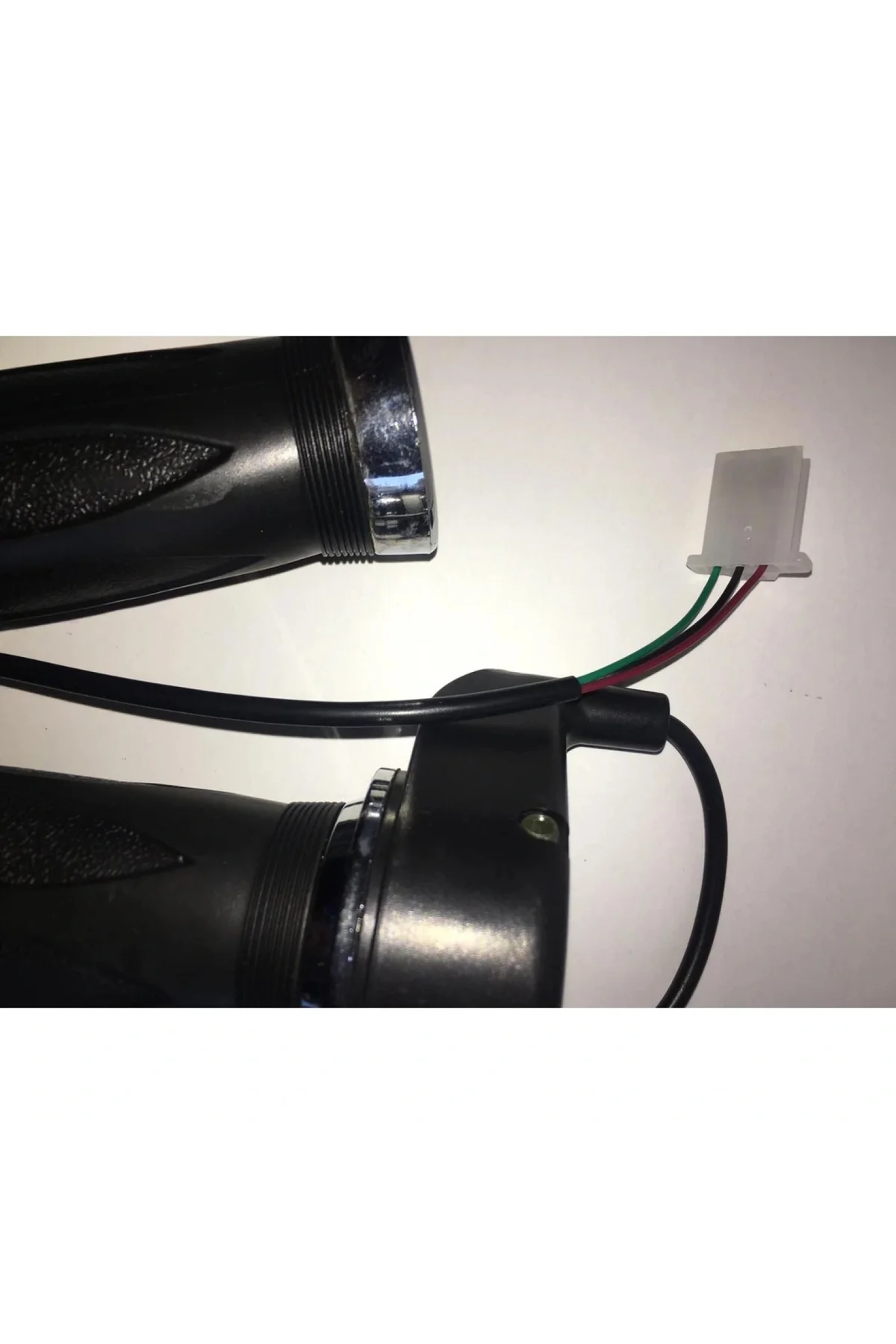 E-BİKE TEKLİ GAZ KOLU ELEKTRİKLİ BİS.GAZ KOLU KMP E-BİKE TEKLİ GAZ KOLU ELEKTRİKLİ BİS.GAZ KOLU KMP