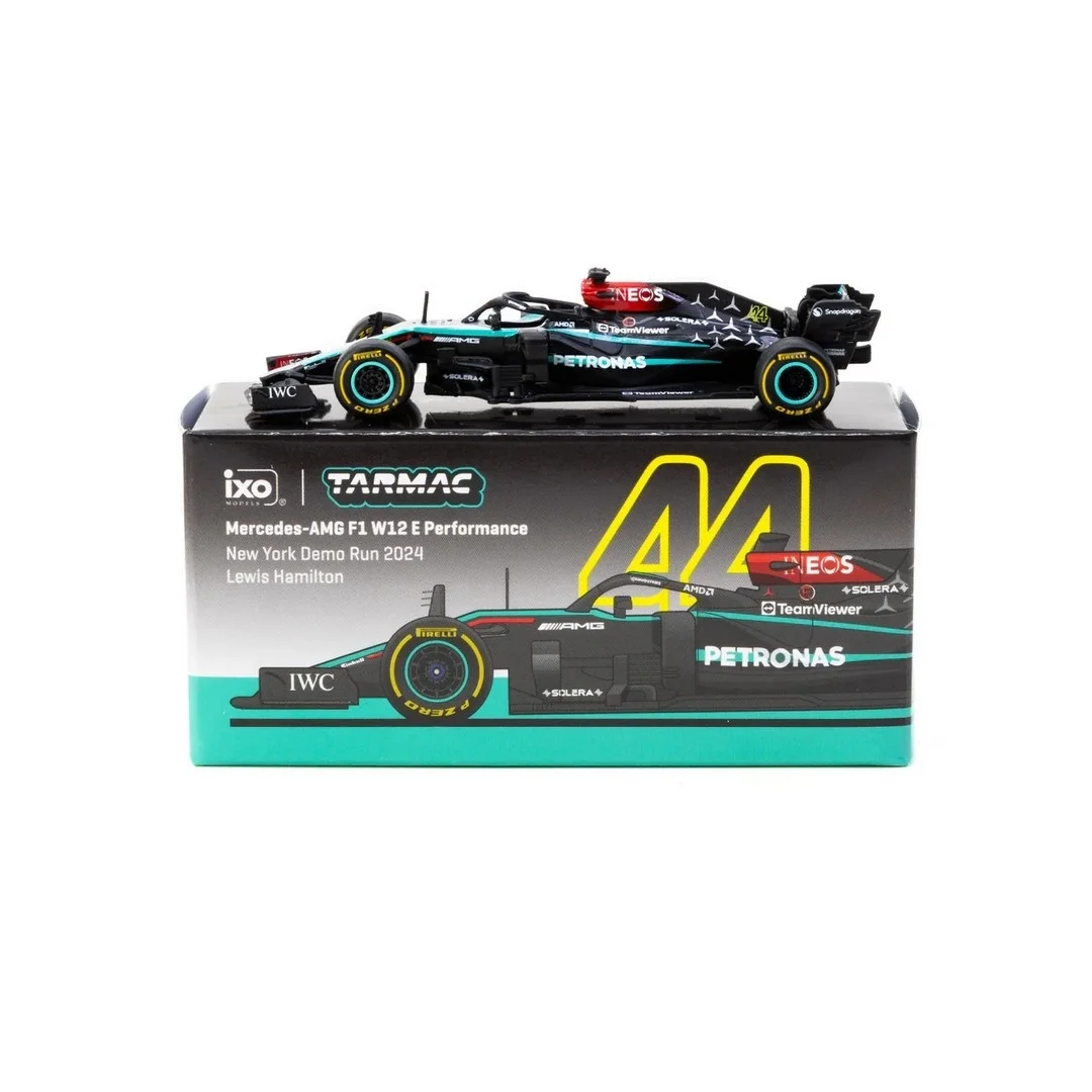 Eco Lounge 1/64 Mercedes-AMG F1 W12 E Performance New York Demo Run 2024 Lewis Hamilton