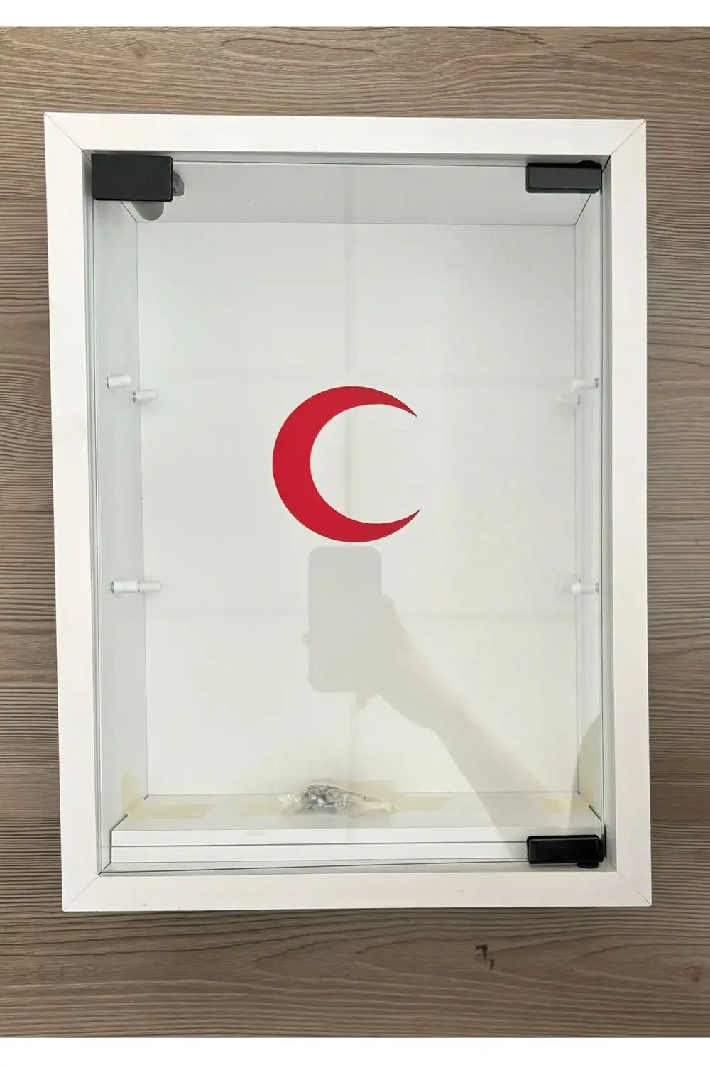 Ecza Dolabı Ahşap Gövde Cam Kapk