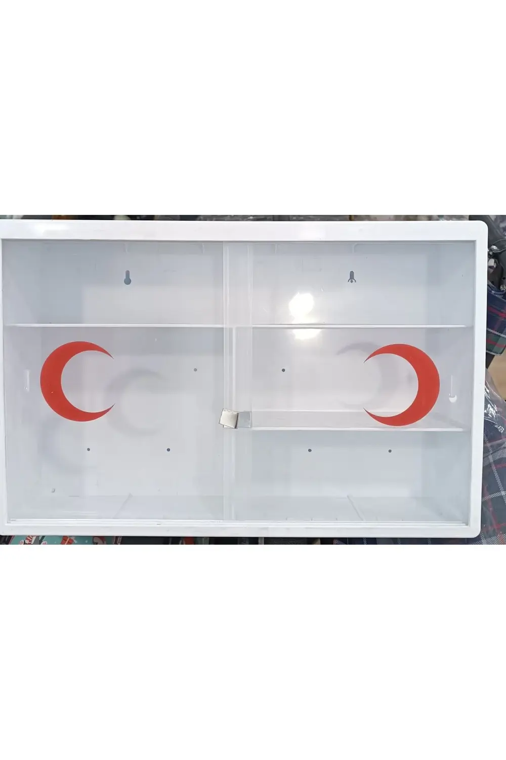 Ecza Dolabı Lüx Pleksi Kapak