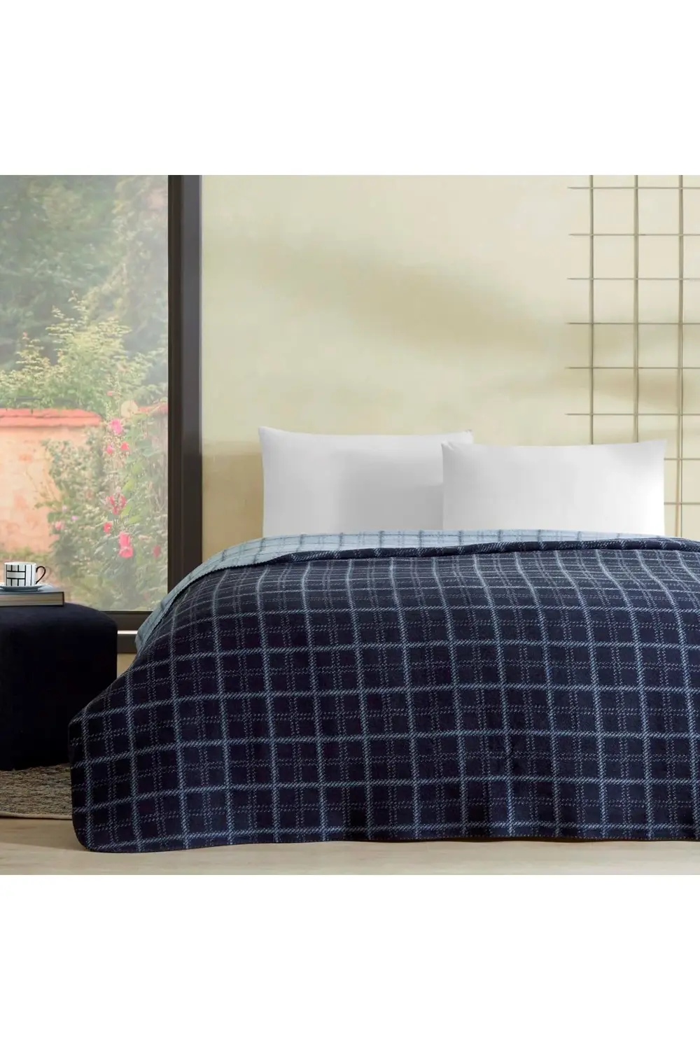 Edwin Pamuk Çift Kişilik Battaniye Lacivert