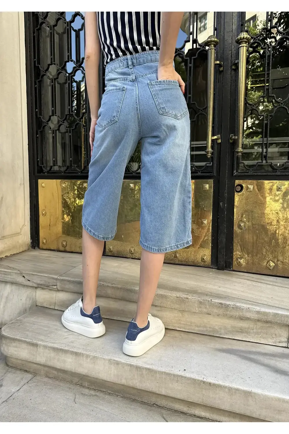 Efekt Yıkamalı Retro Bermuda Şort