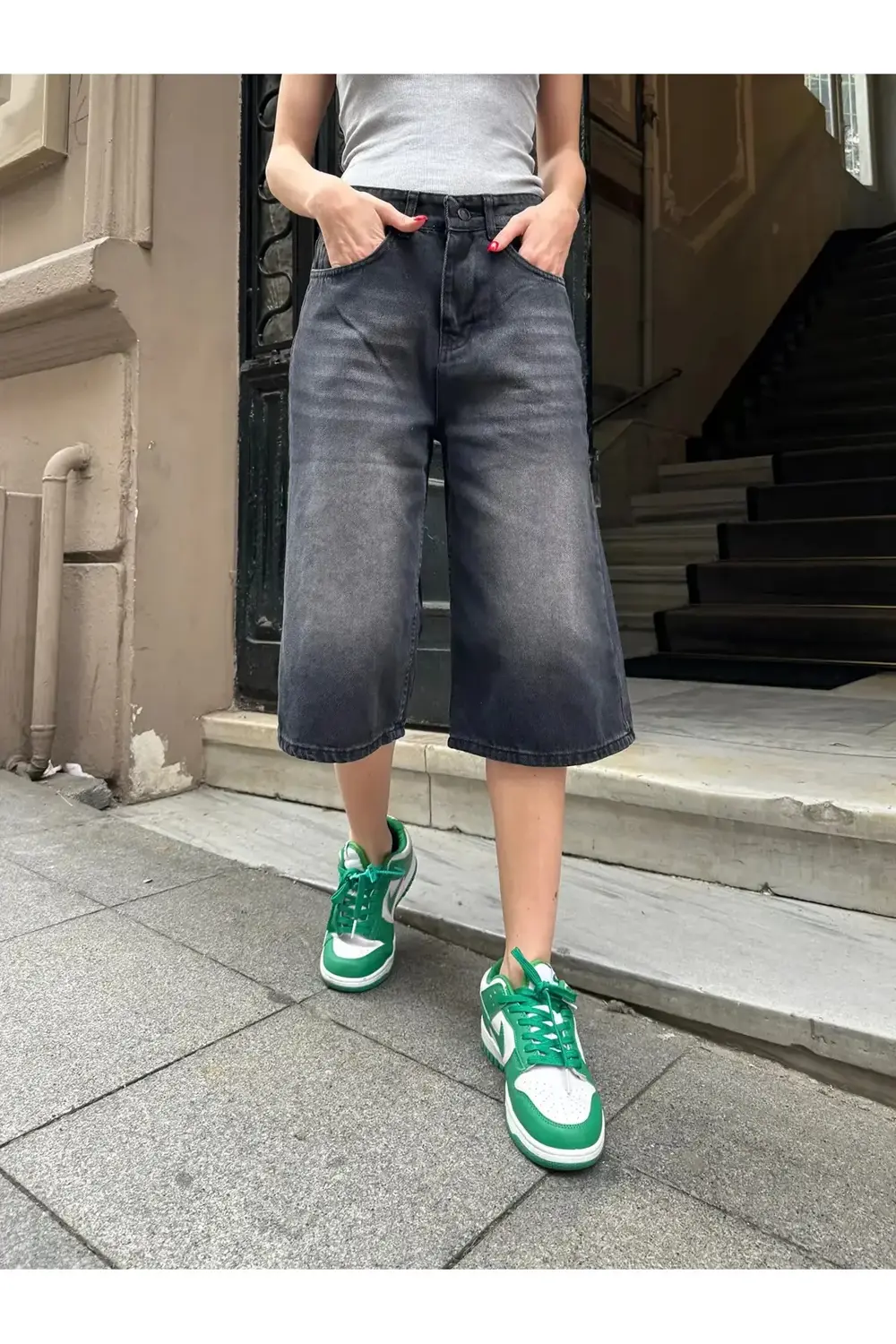 Efekt Yıkamalı Retro Bermuda Şort