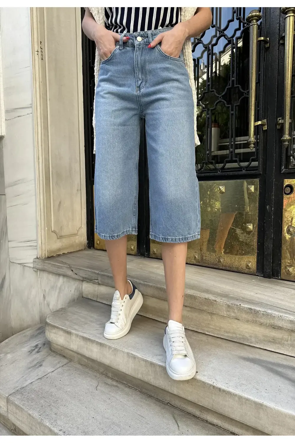 Efekt Yıkamalı Retro Bermuda Şort