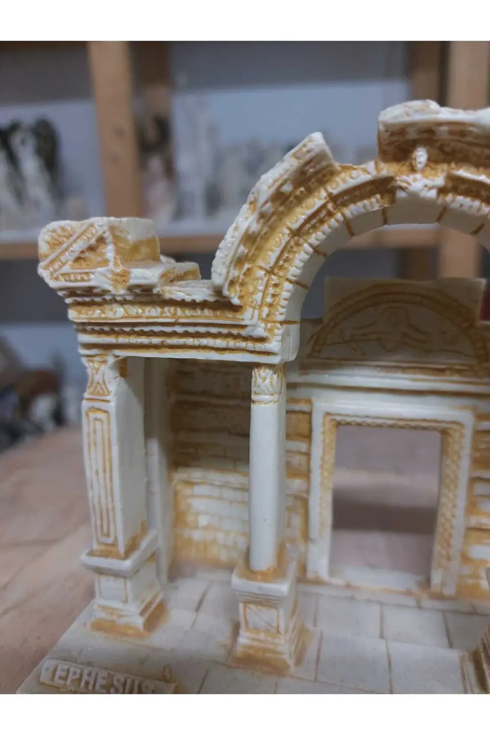 Efes Antik Kent Hadrian Tapınağı Temalı Dekoratif Mumluk & Biblo