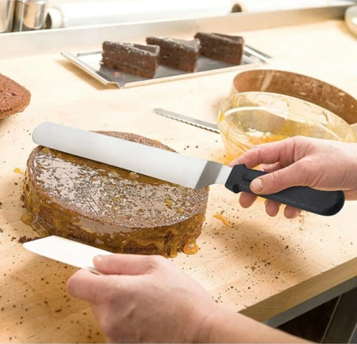 Eğik Pasta Sıvama Spatulası Metal 33 Cm Diğer
