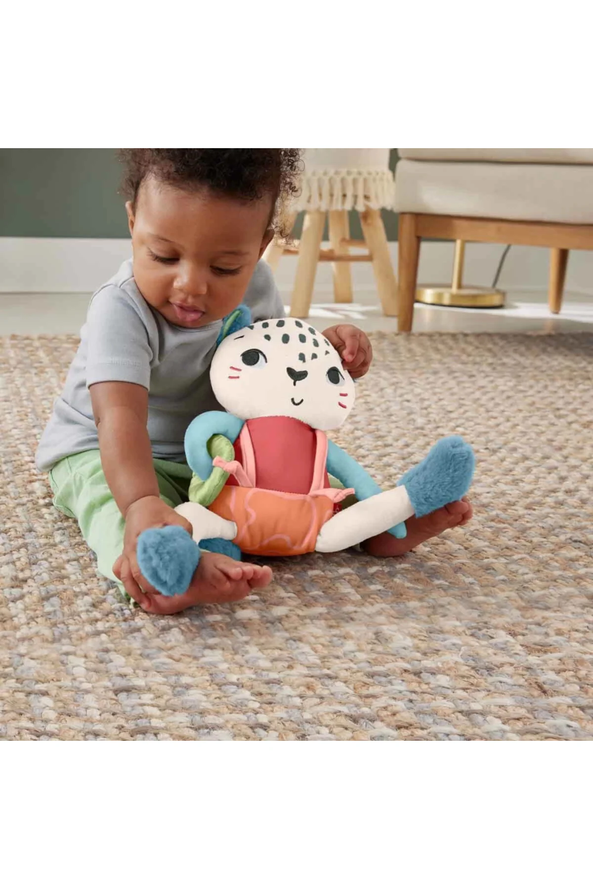 Eğlenceli Dostum Kar Leoparı Peluş HKD64
